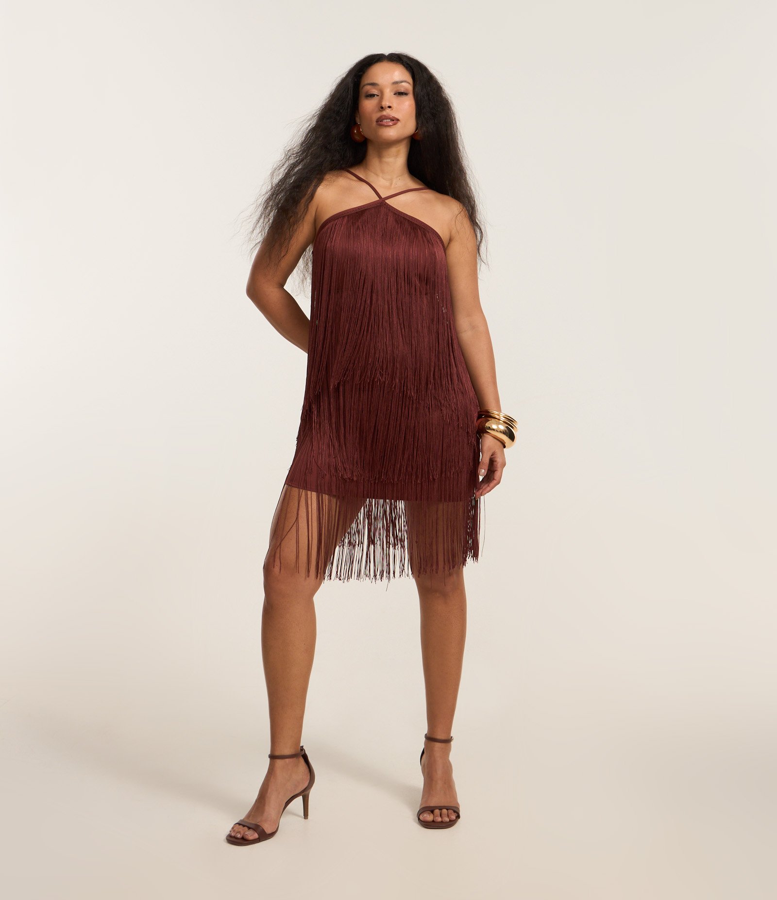 Vestido Curto de Franjas com Decote Halter Marrom 1