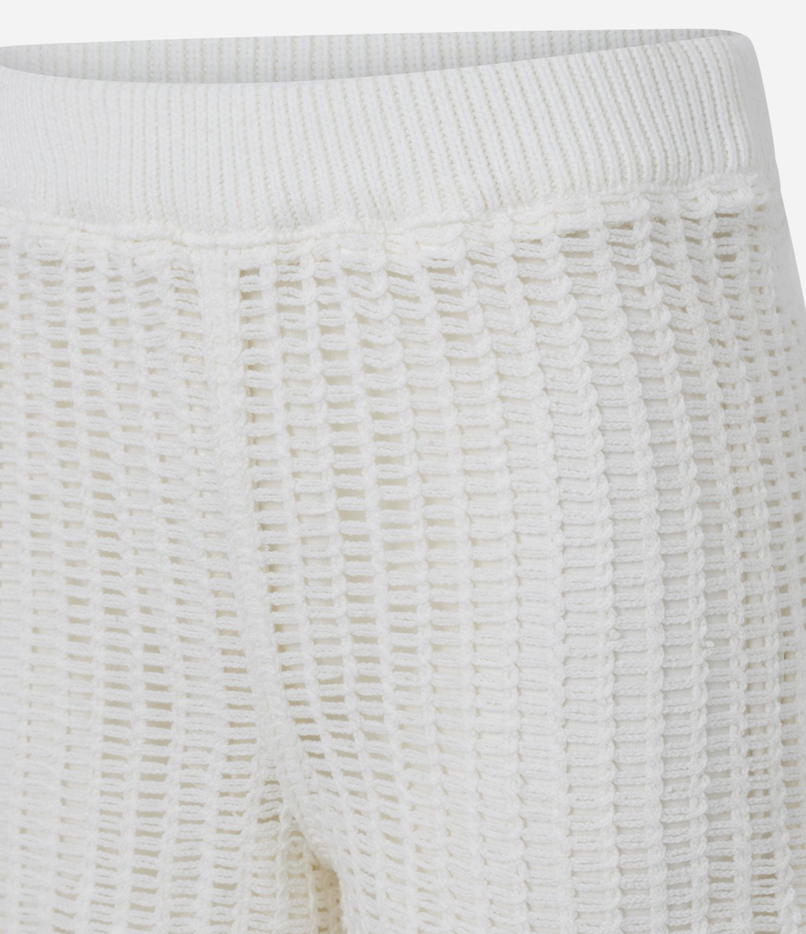 Short em Tricô com Forro Branco 7