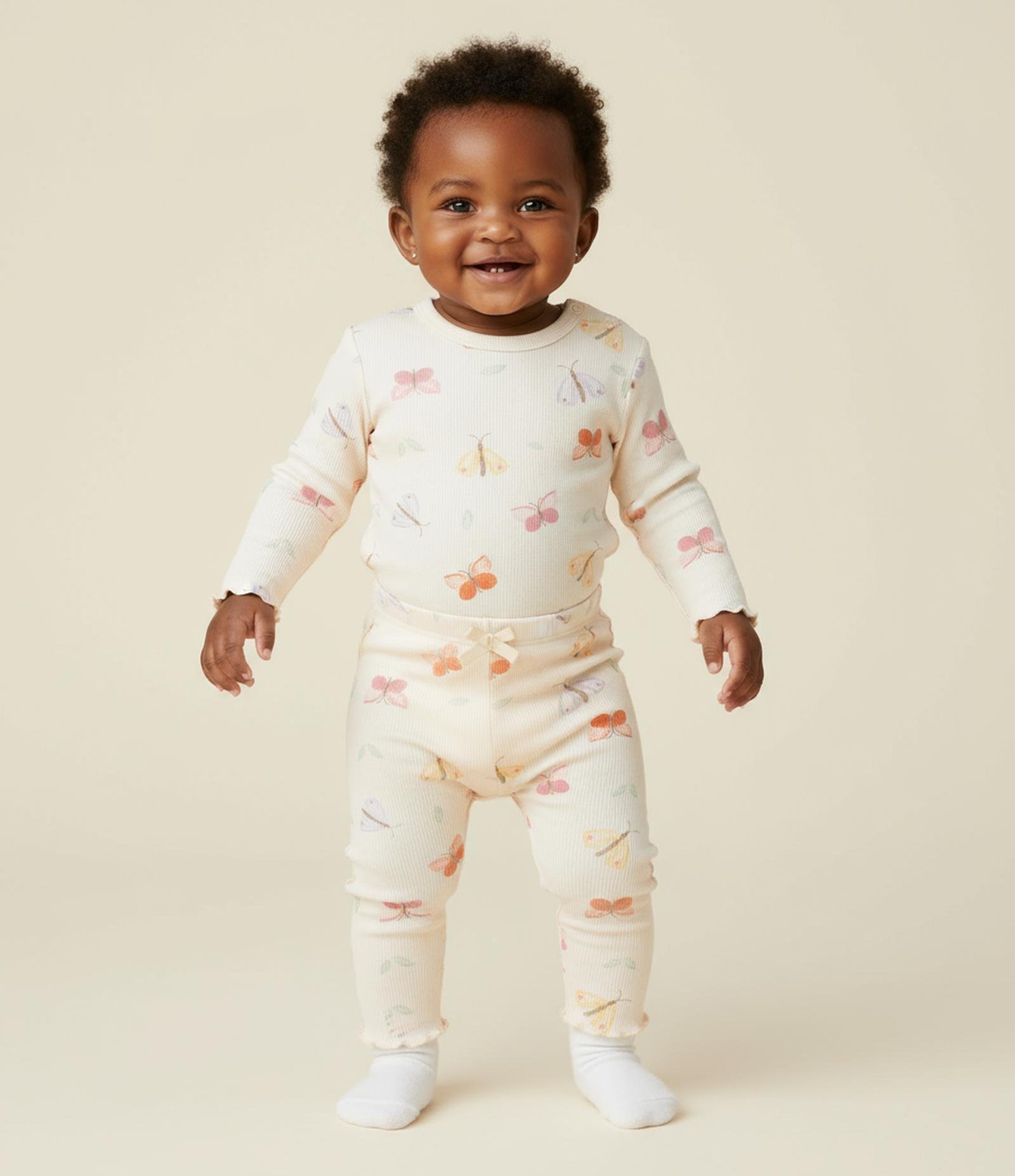 Calça Legging Infantil com Estampa Borboletas - Tam RN a 18 meses Bege 1