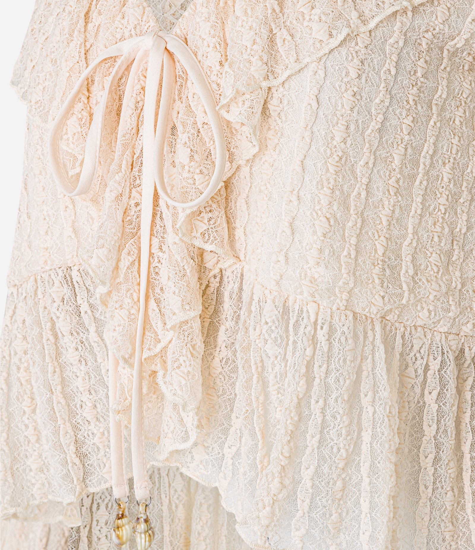 Blusa em Renda com Textura Amarração e Babados Bege 8