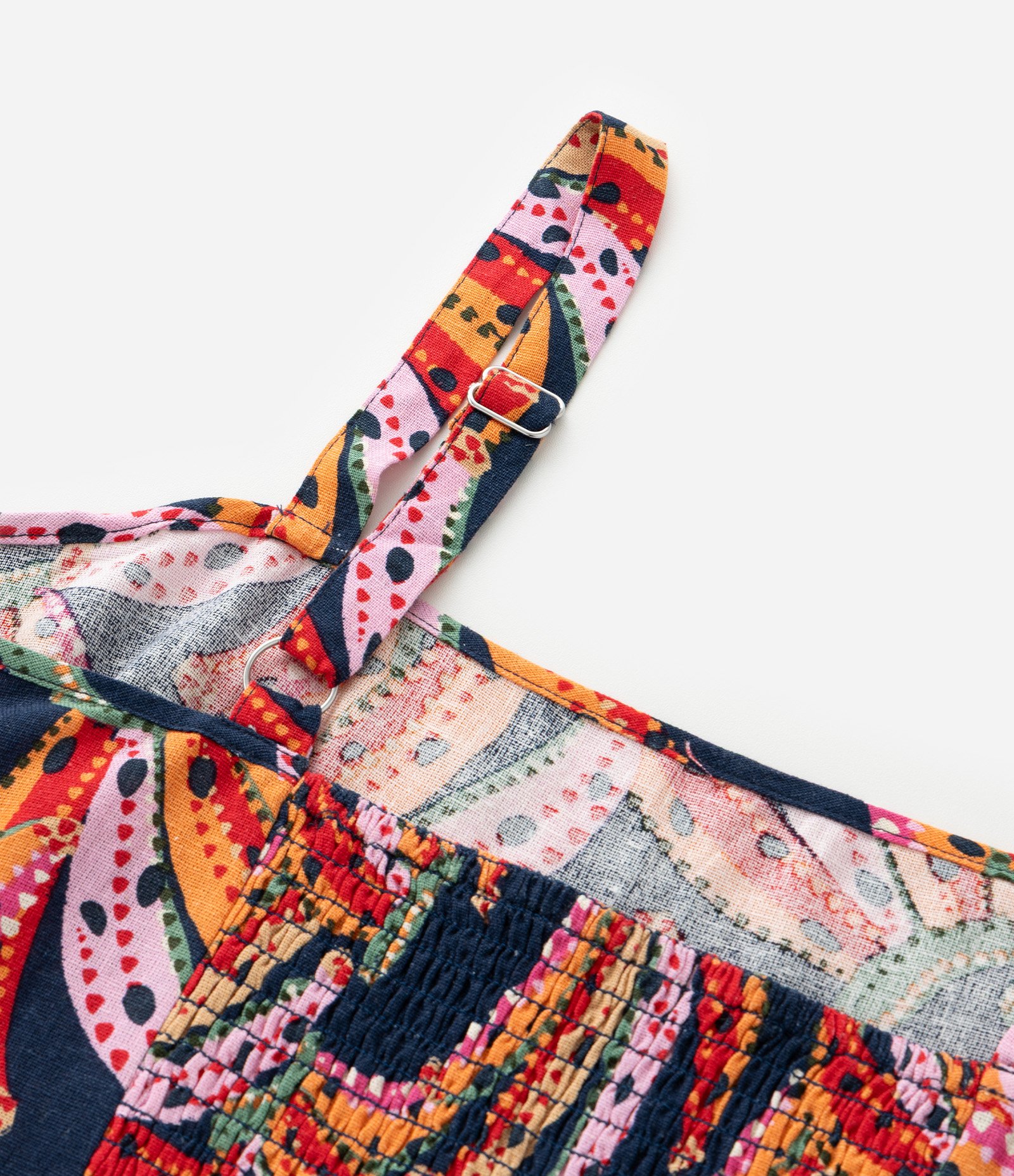 Blusa em Viscolinho com Estampa de Bananas Curve & Plus Size Multicores 7