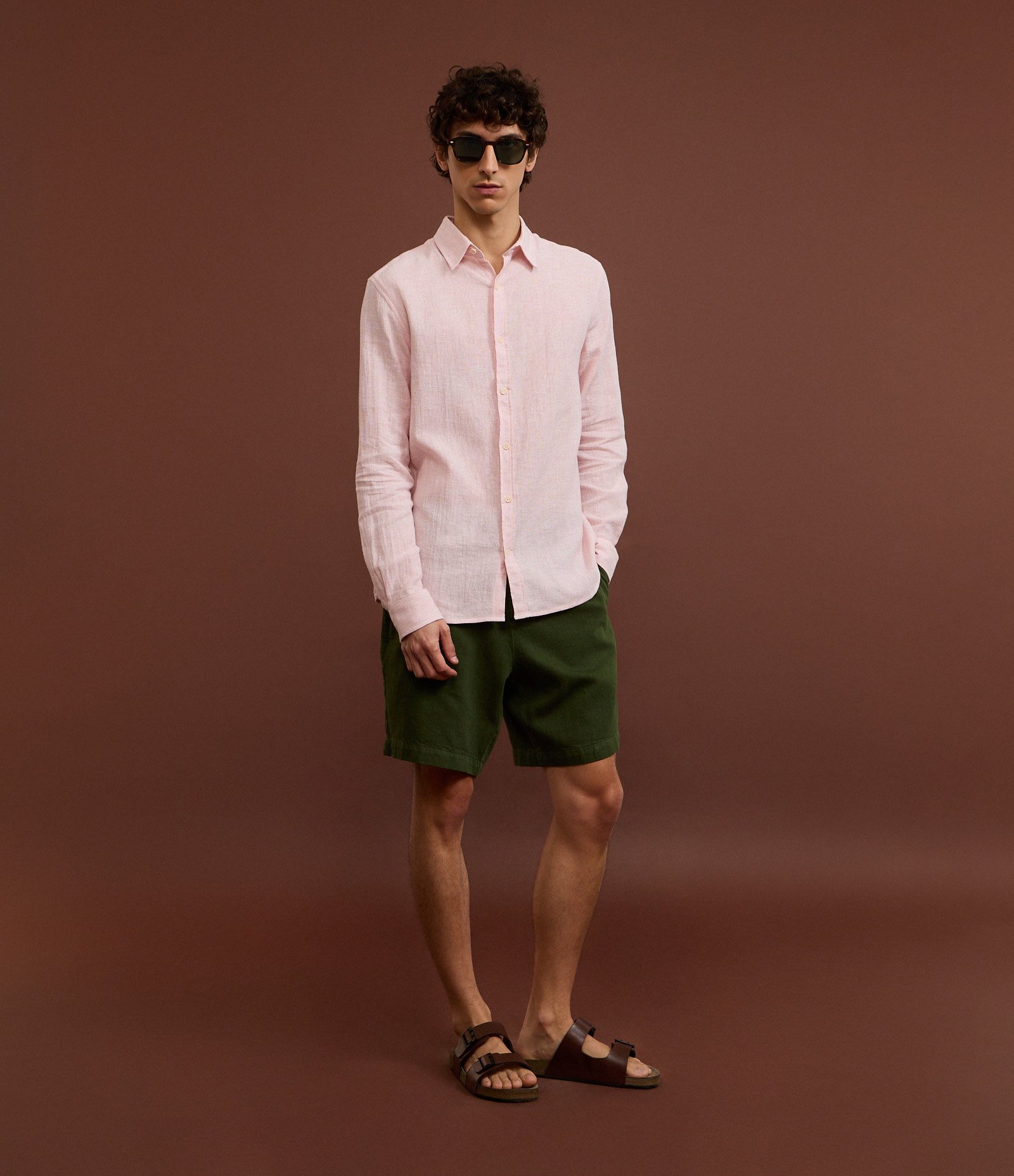 Camisa Regular em Linho e Gola Colarinho Rosa 2