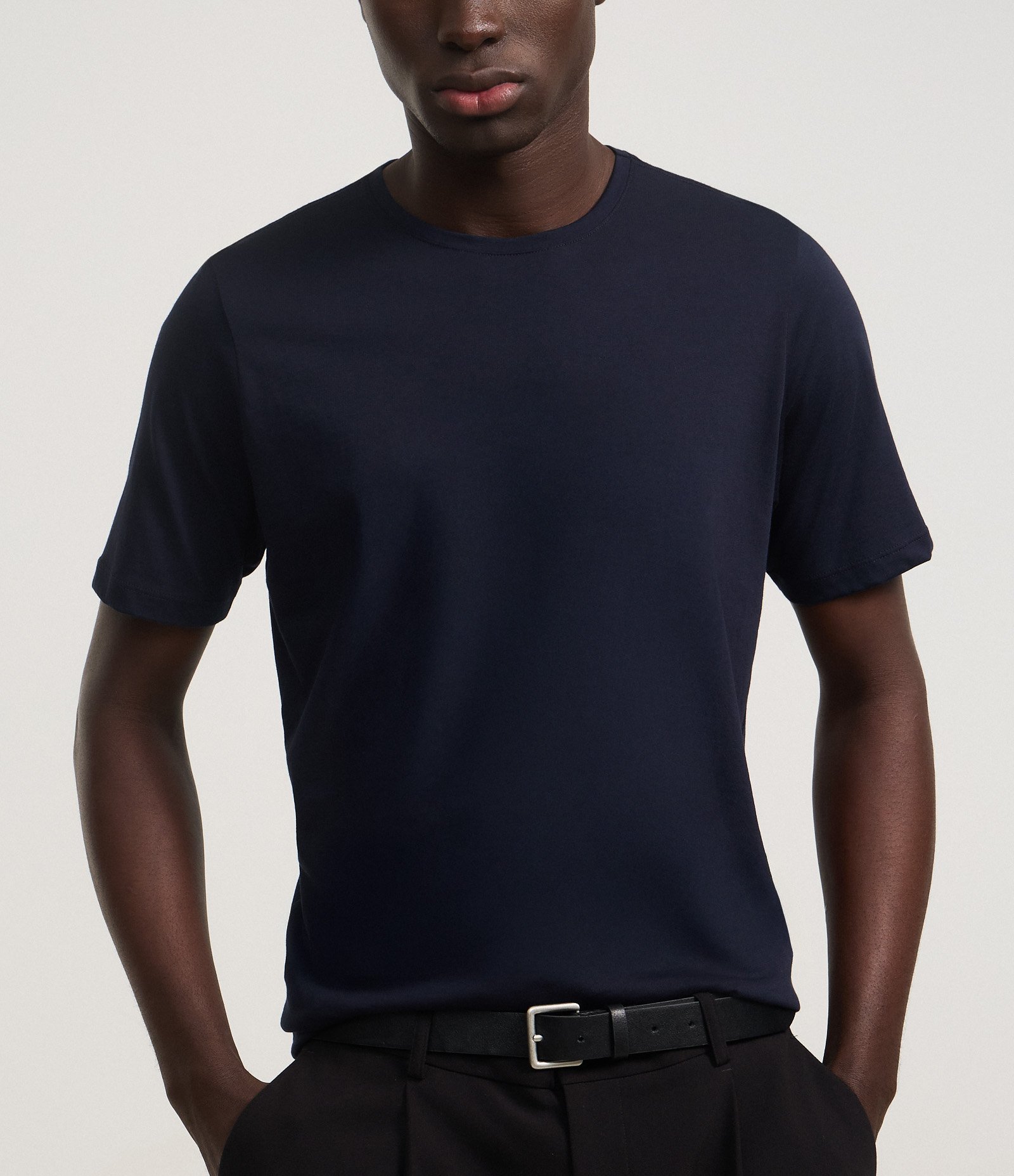 Camiseta Slim Básica em Algodão Peruano com Gola Redonda Azul 3