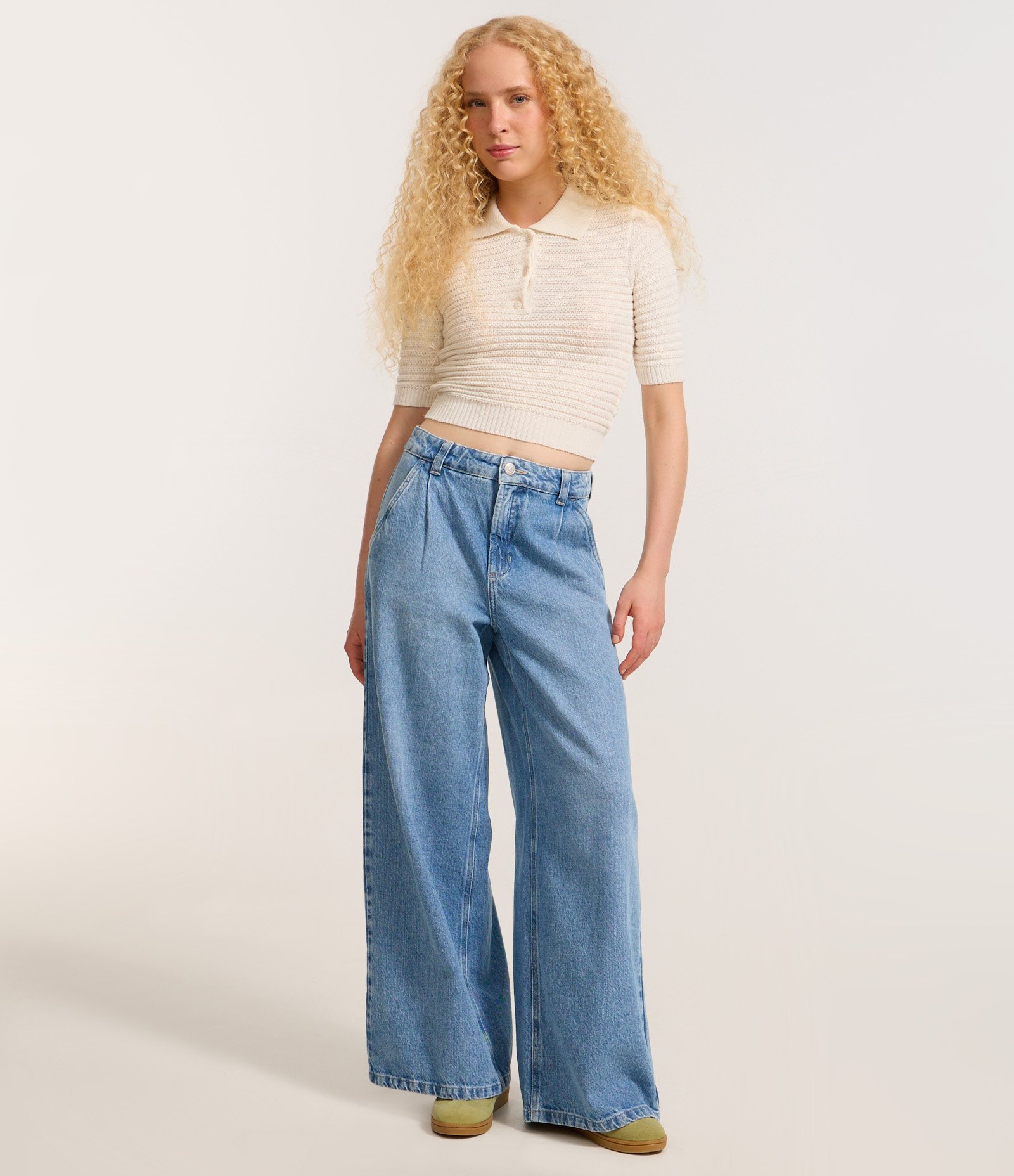 Blusa Polo em Tricô com Botão na Gola Branco 2