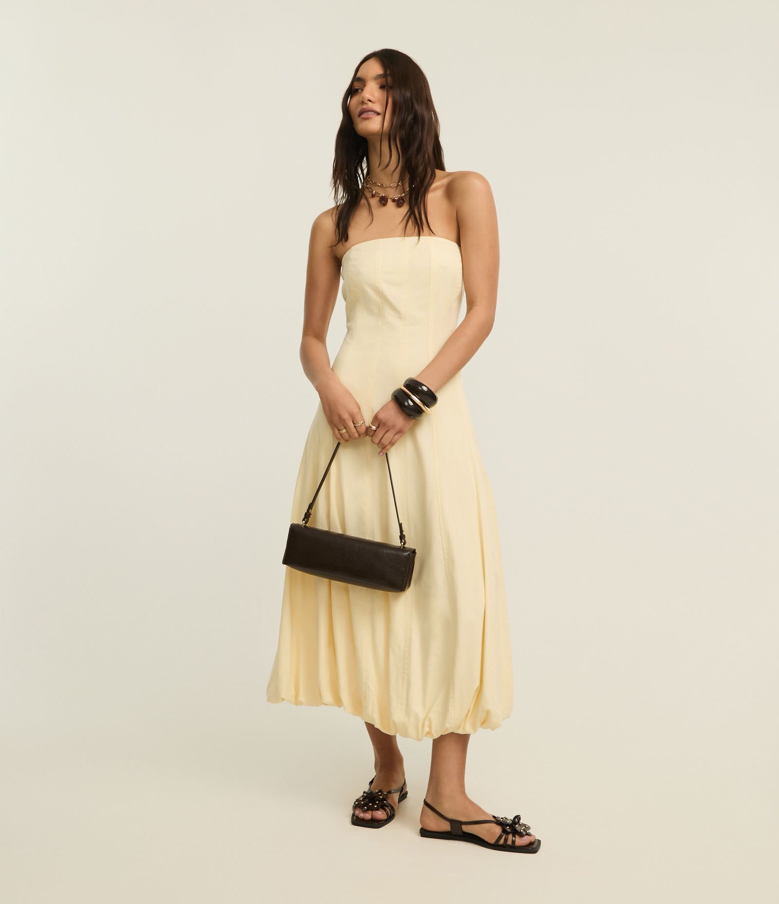 Vestido Balonê Midi Sem Alça em Viscolinho com Pregas Amplas Amarelo 4