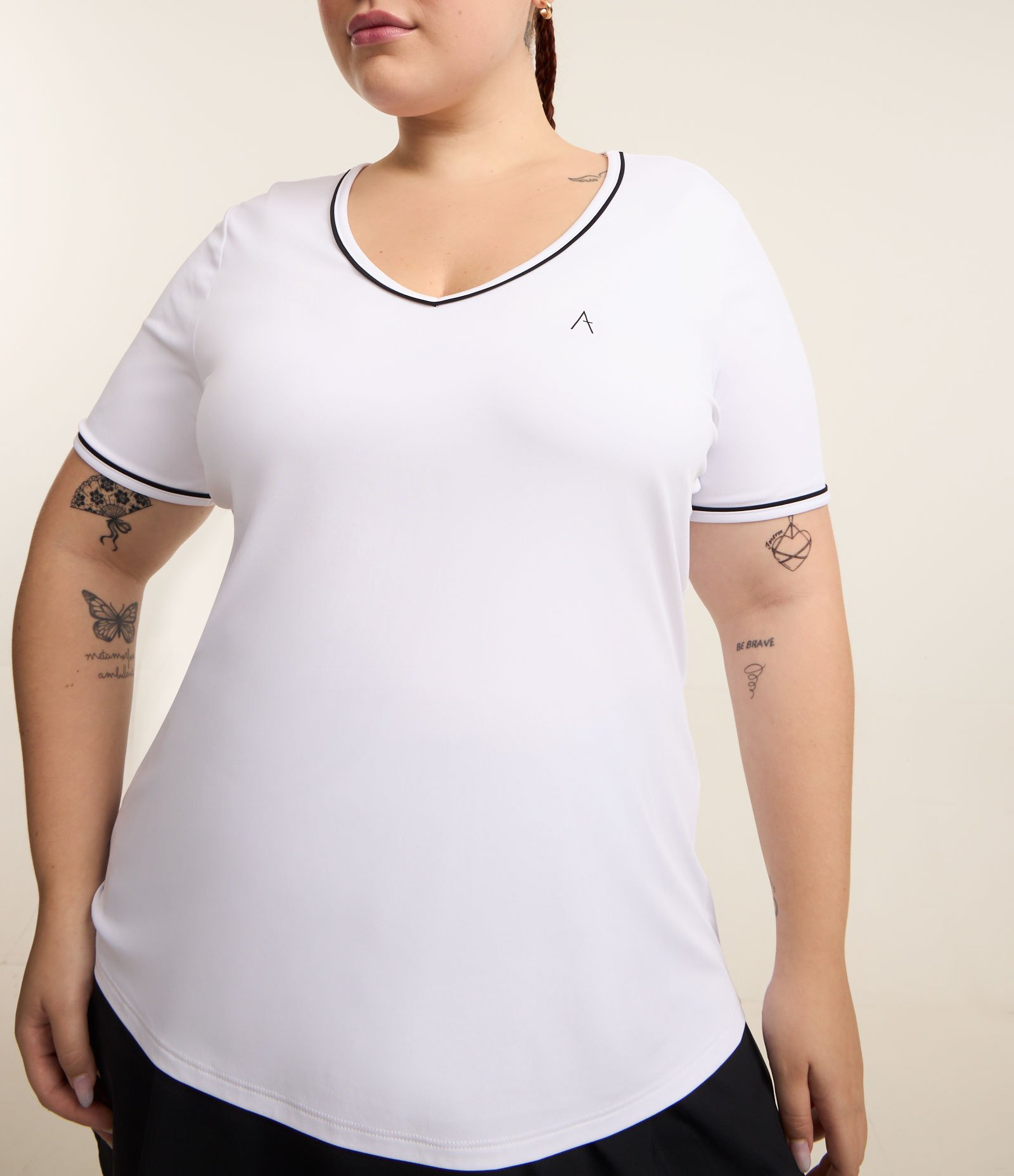 Camiseta Alongada Esportiva em Tecnologia Dry com Gola em V Curve & Plus Size Branco 4
