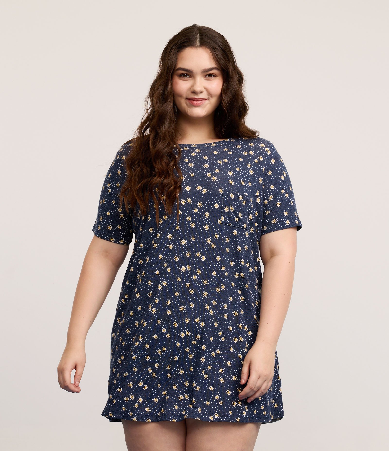 Camisola T-Shirt em Viscolycra com Estampa de Margaridas Curve & Plus Size Azul 2