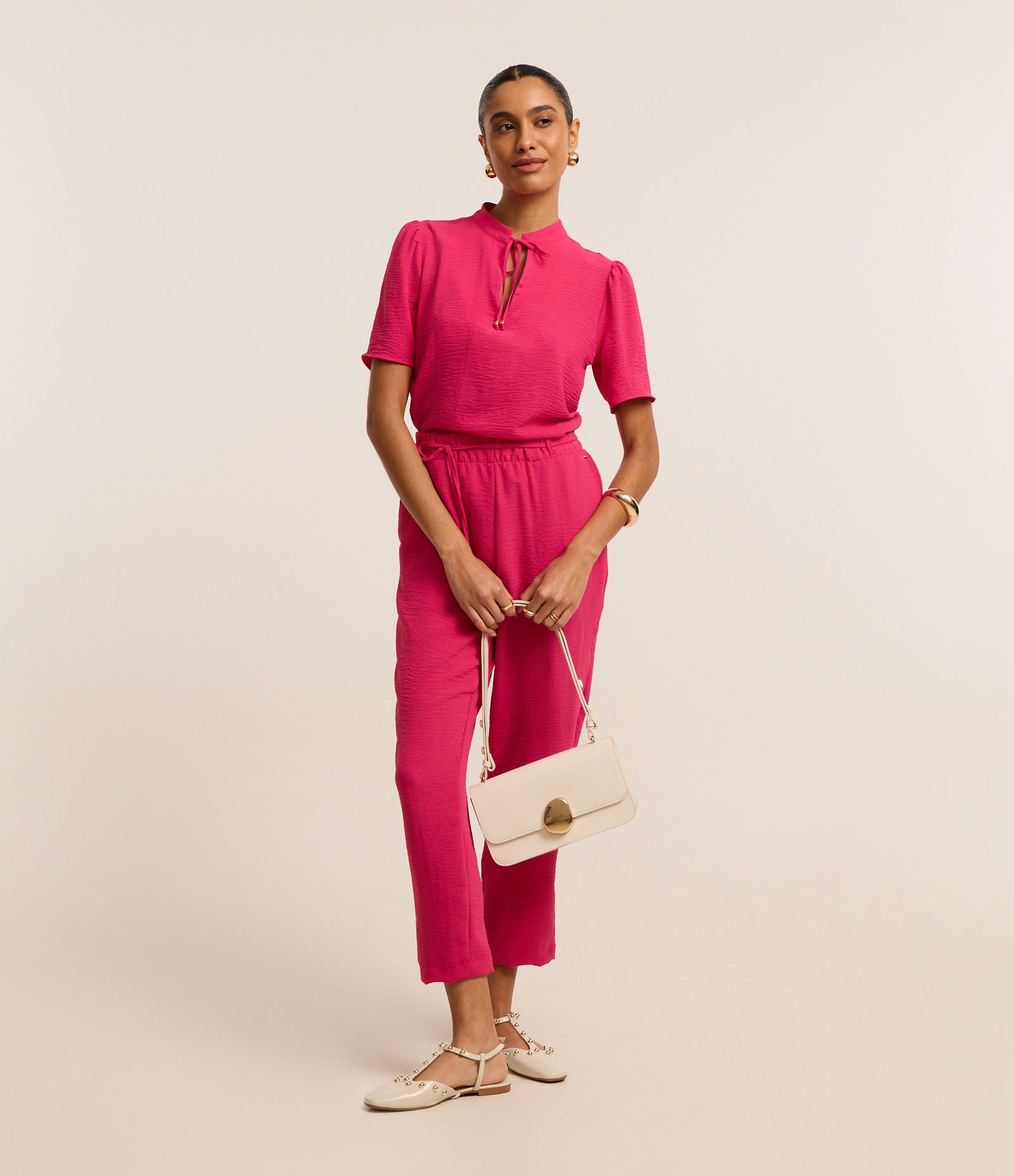 Calça Cenoura com Cintura Alta e Amarração Rosa Pink 1