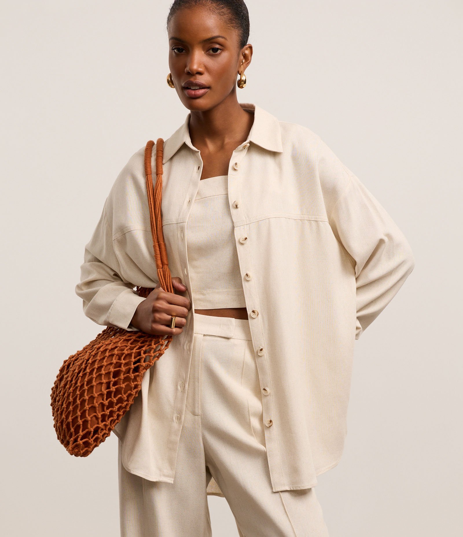 Camisa Alongada em Viscolinho com Recortes Bege 1