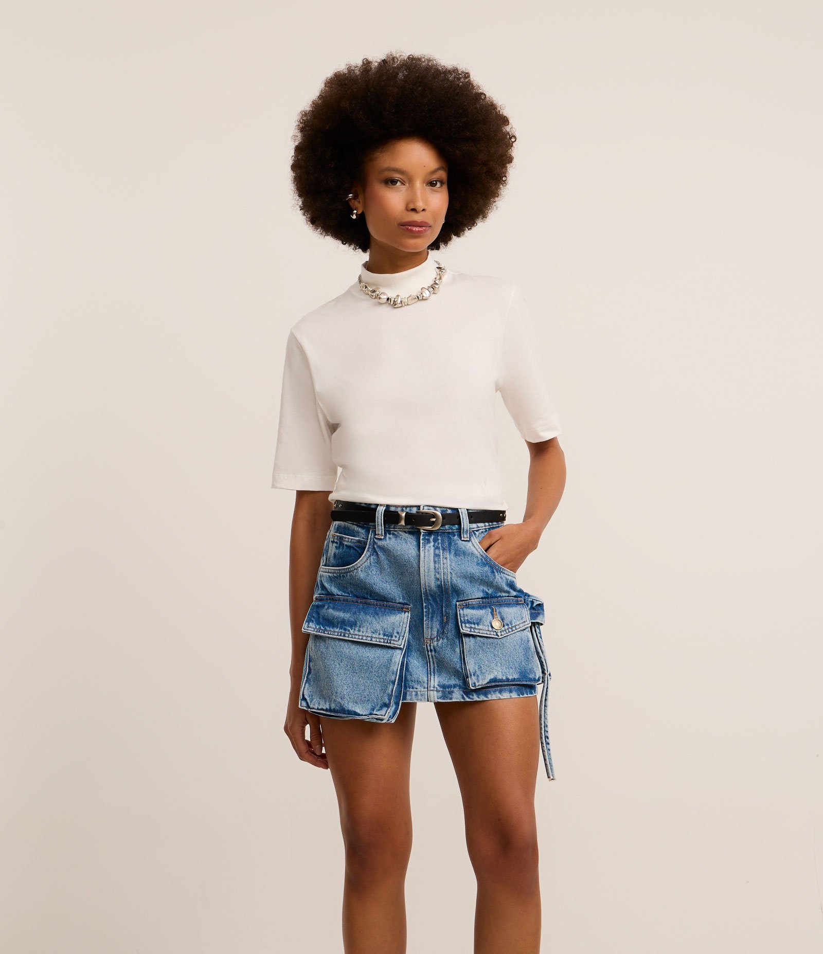 Mini Saia Jeans com Bolsos Cargo Azul 1