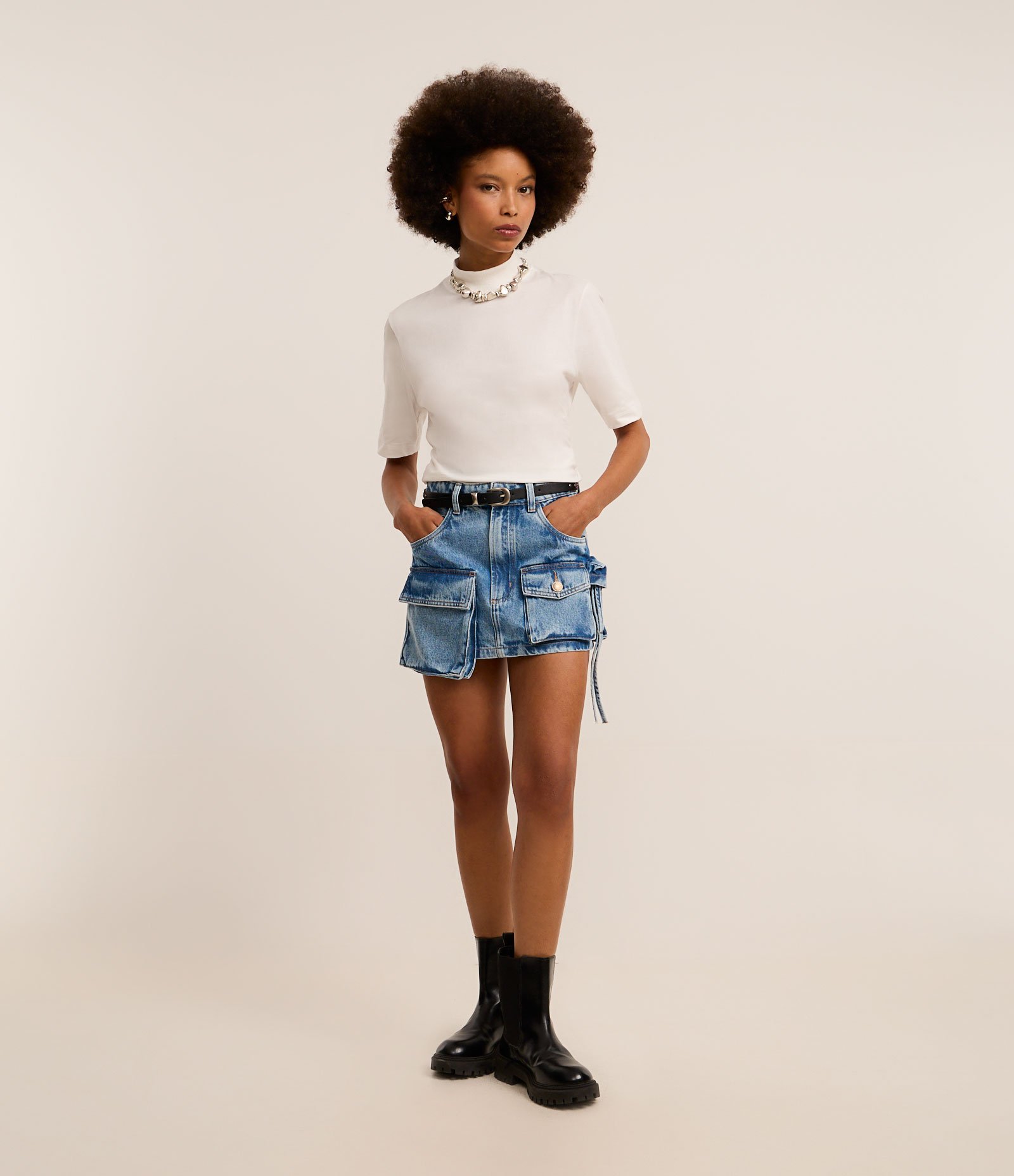 Mini Saia Jeans com Bolsos Cargo Azul 3