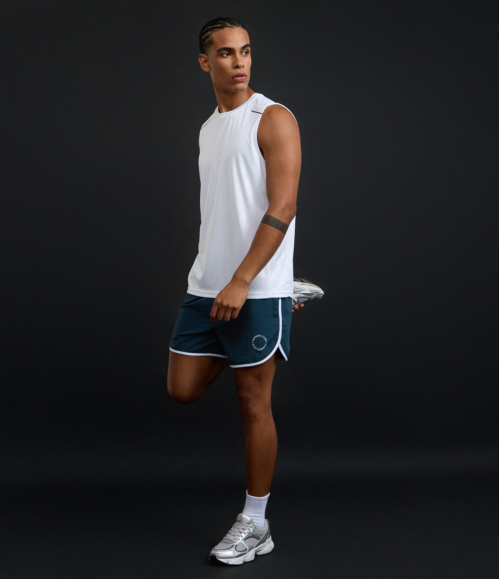 Bermuda Esportiva com Bolso Funcional Azul 4