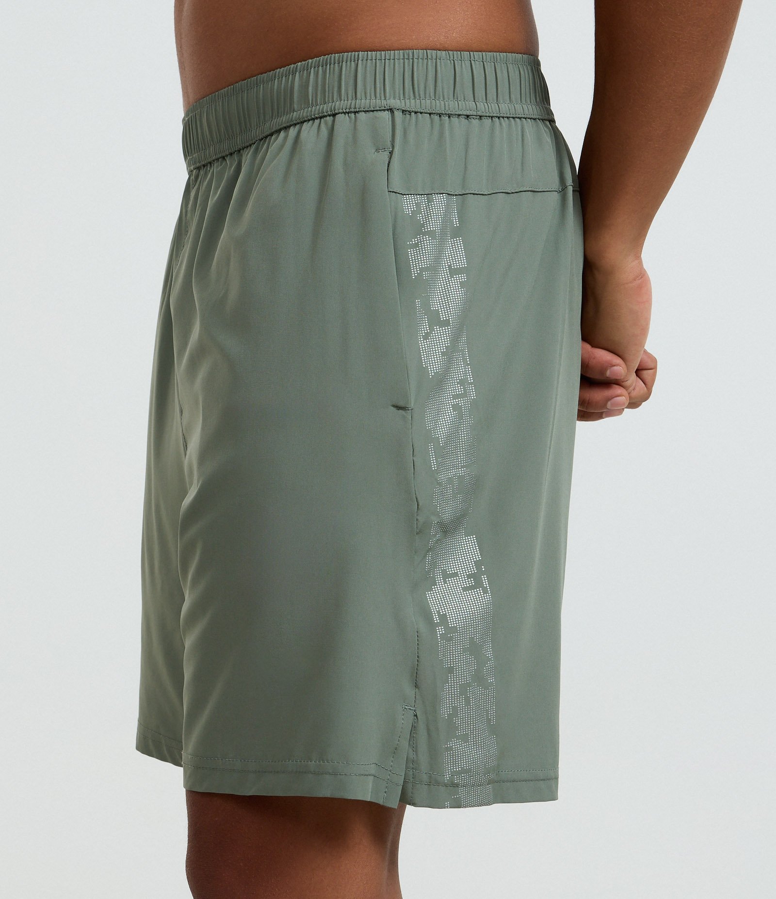 Bermuda Tecnológica com Estampa Refletiva Lateral Verde 4