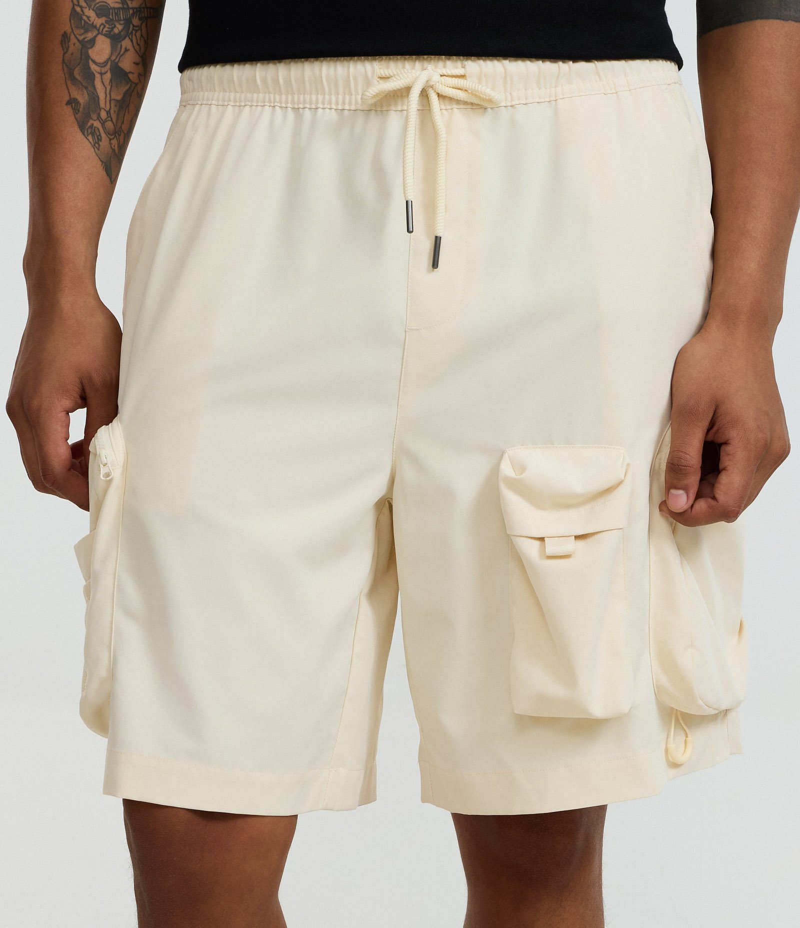 Bermuda Baggy Cropped com Bolsos Bege 2