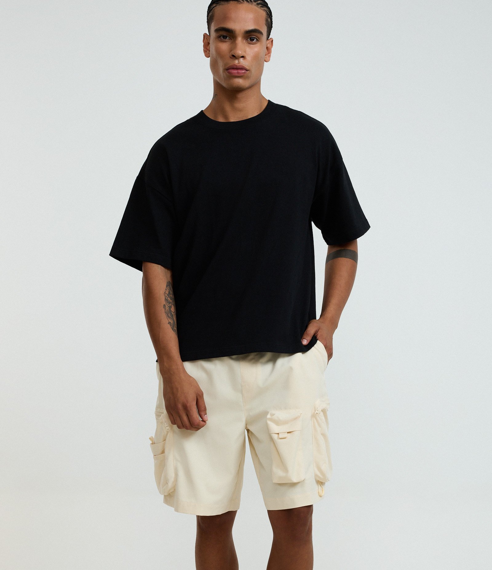 Bermuda Baggy Cropped com Bolsos Bege 3