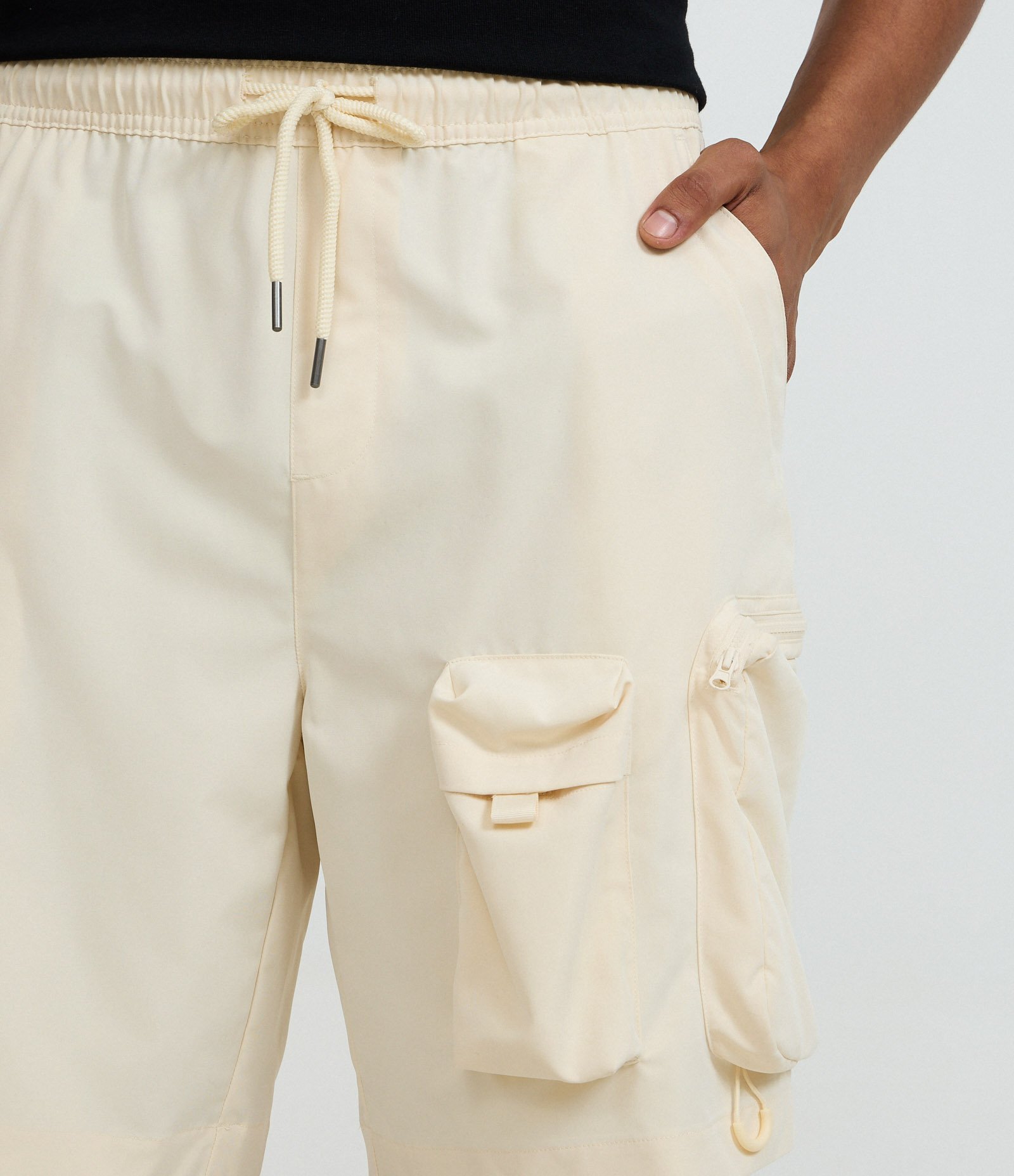 Bermuda Baggy Cropped com Bolsos Bege 4