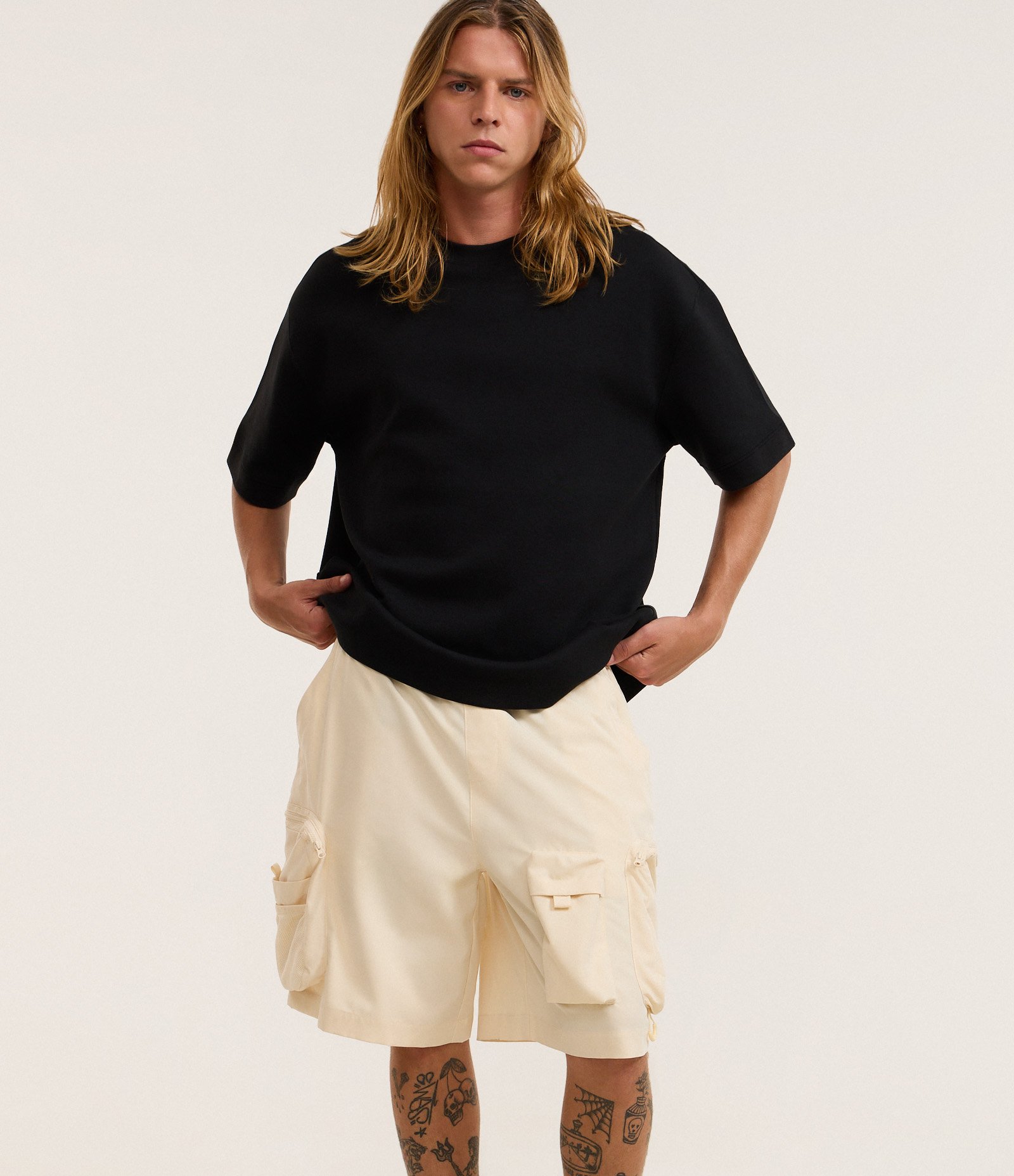 Bermuda Baggy Cropped com Bolsos Bege 5