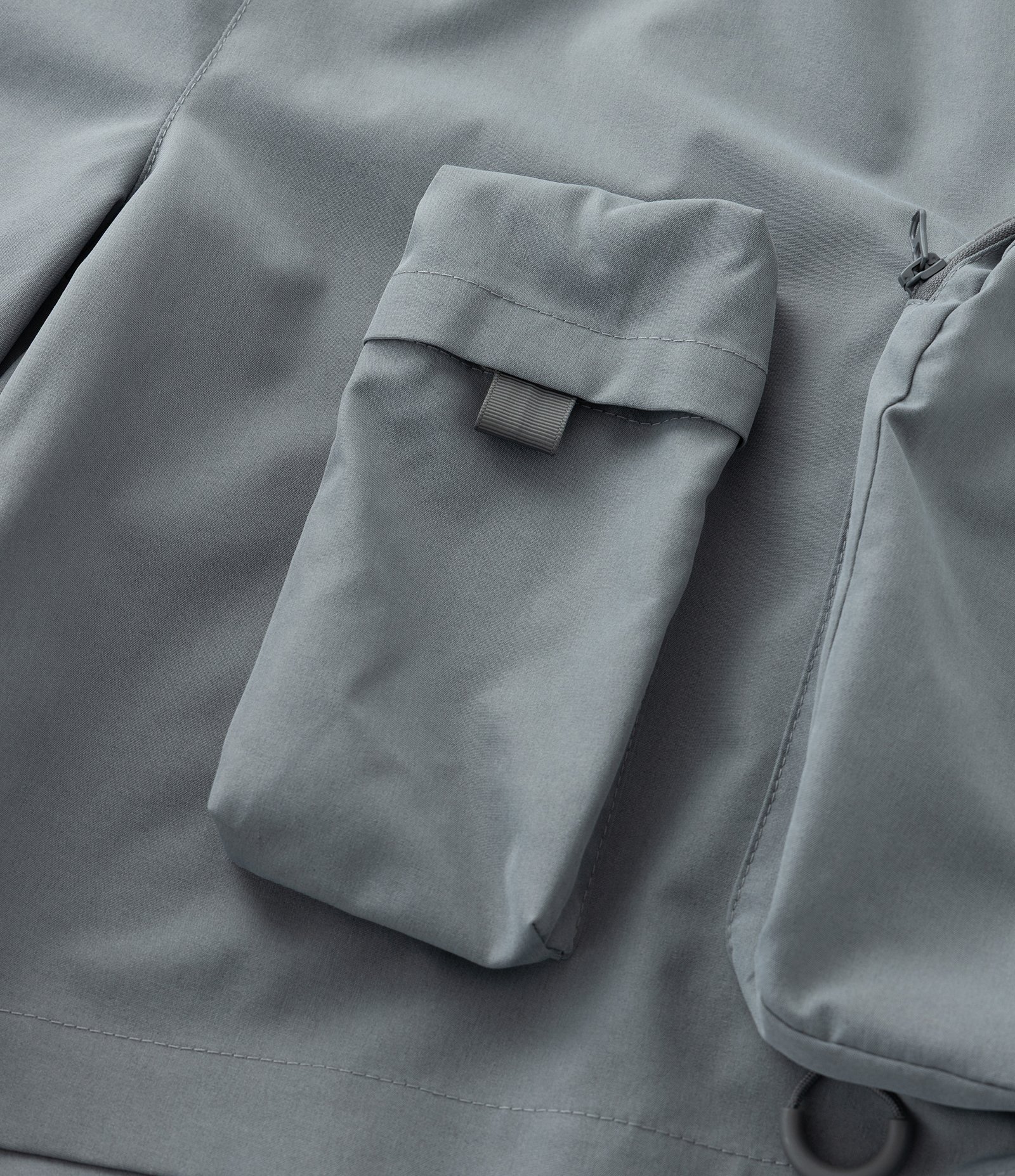 Bermuda Baggy Cropped com Bolsos Cinza Sage 7
