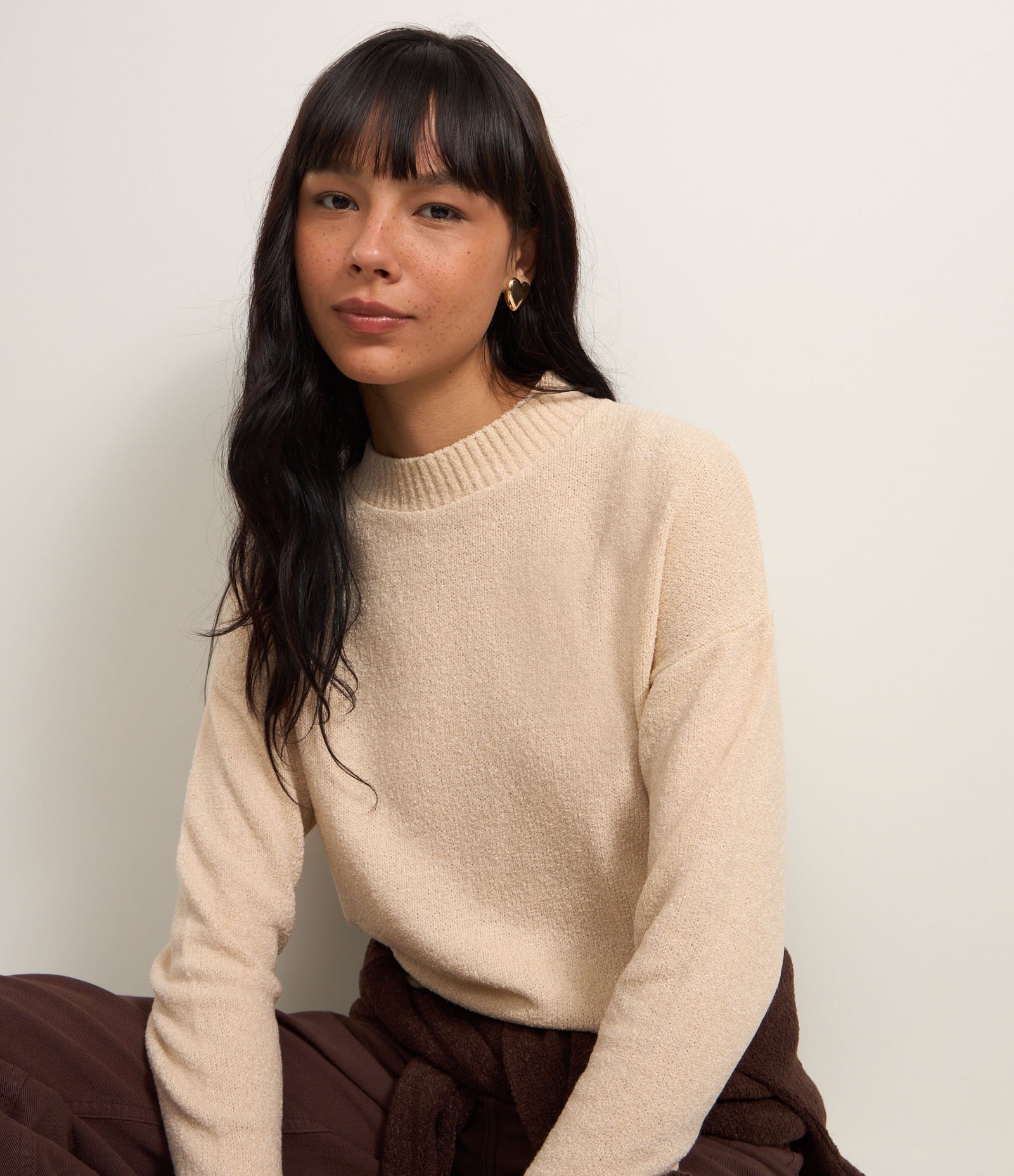 Suéter em Tricô Texturizado com Cava Deslocada Bege 1