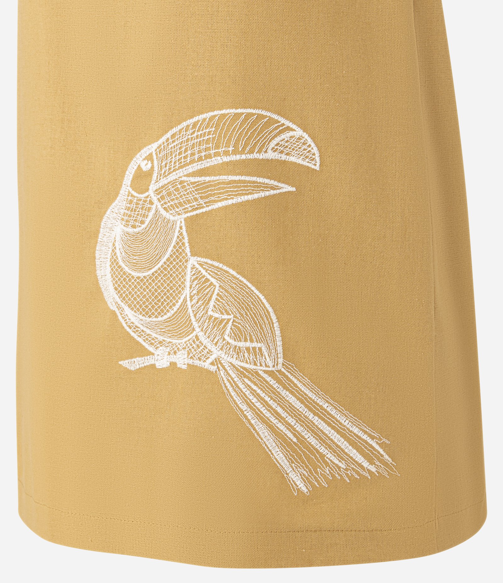 Vestido Curto em Viscose com Bordado Lateral de Tucano Amarelo 6