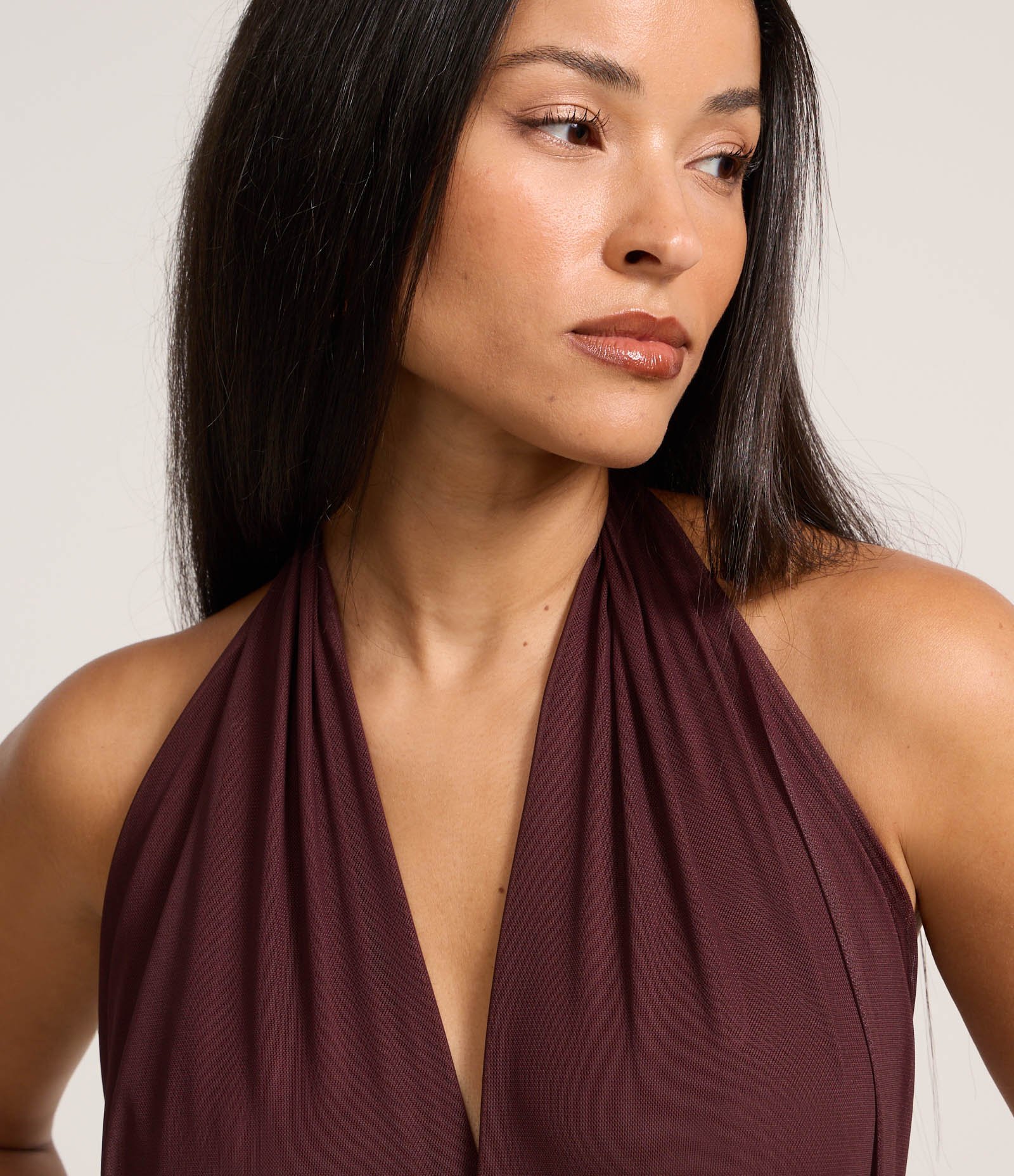 Body em Tule Frente Única com Costas Diferenciadas Marrom Escuro 3