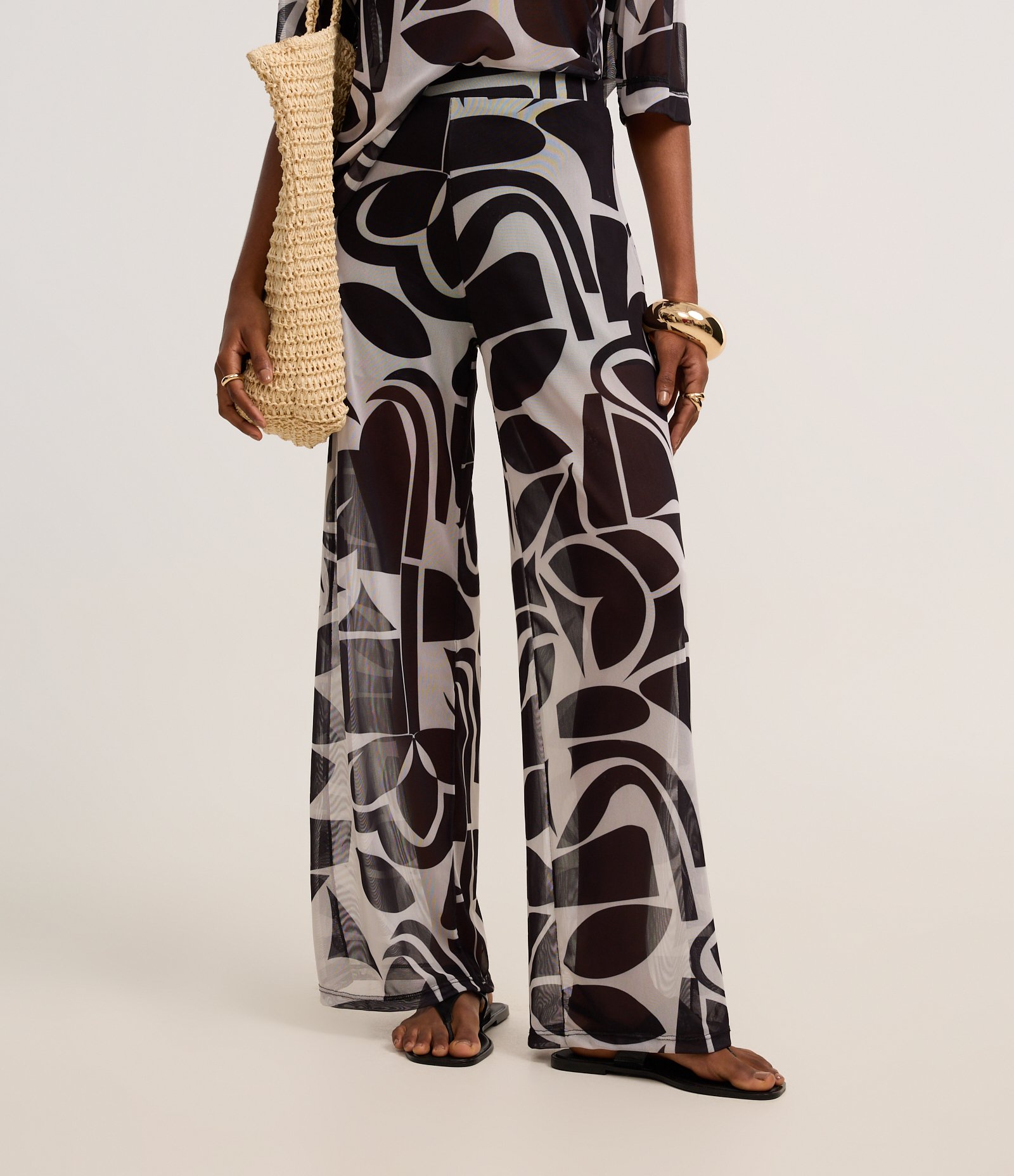 Calça Reta em Tule com Estampa Abstrata Preto/Branco 3