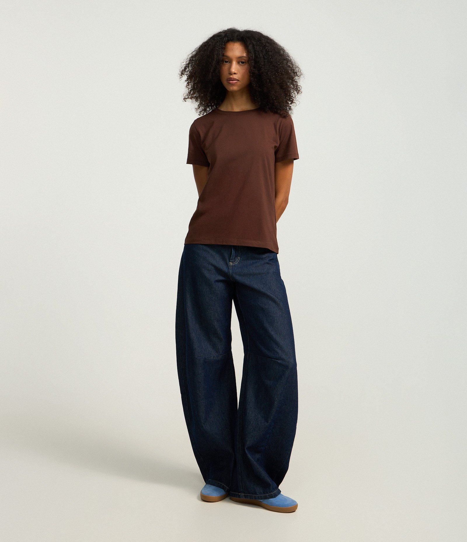 Camiseta Básica em Algodão com Manga Curta Marrom 3