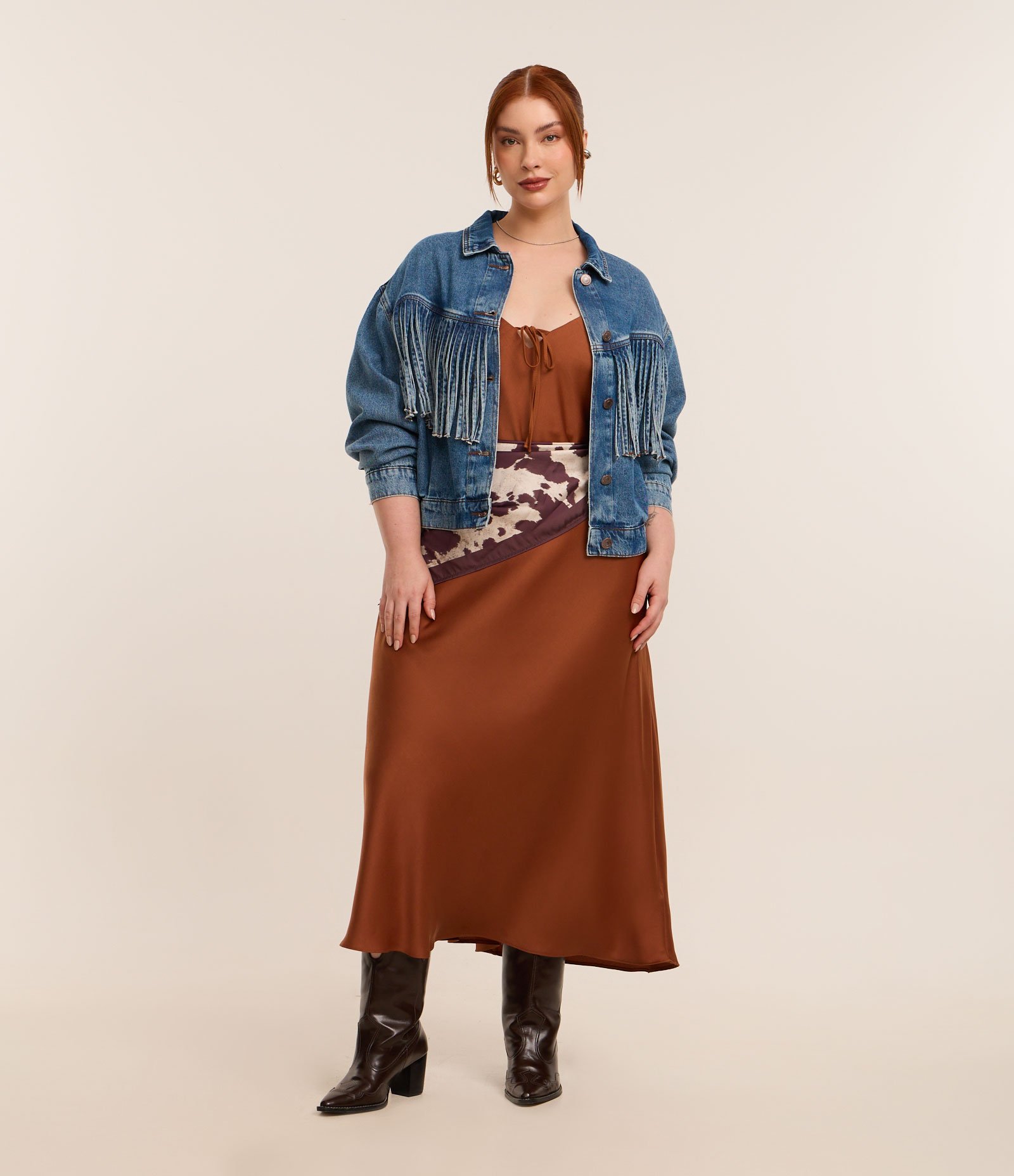 Vestido Midi em Cetim com Alça Fina Curve & Plus Size Marrom 2