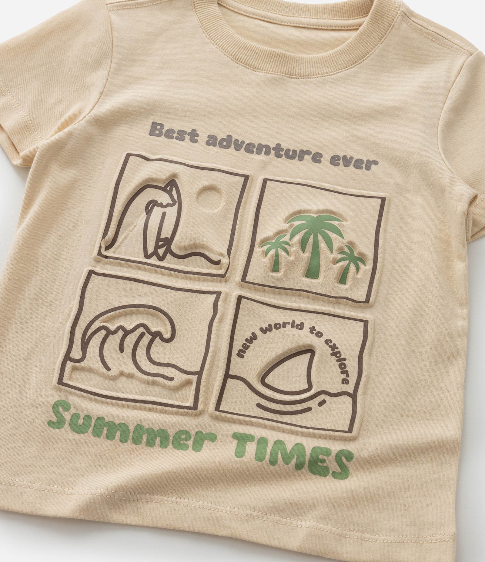 Camiseta Infantil com Estampa Praia em Relevo - Tam 1 a 6 Anos Bege 8