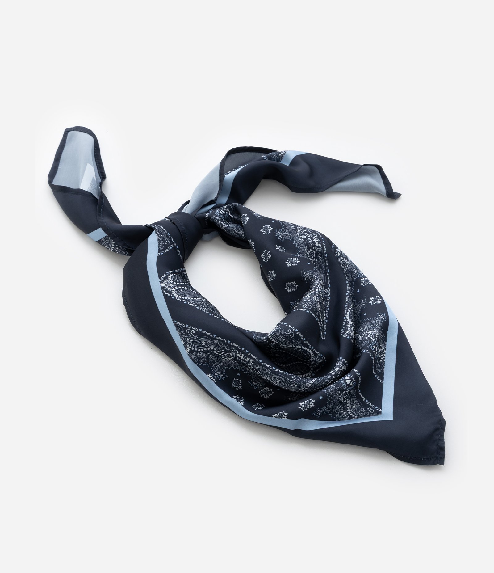 Lenço Retangular em Cetim com Estampa Paisley Azul Marinho 4