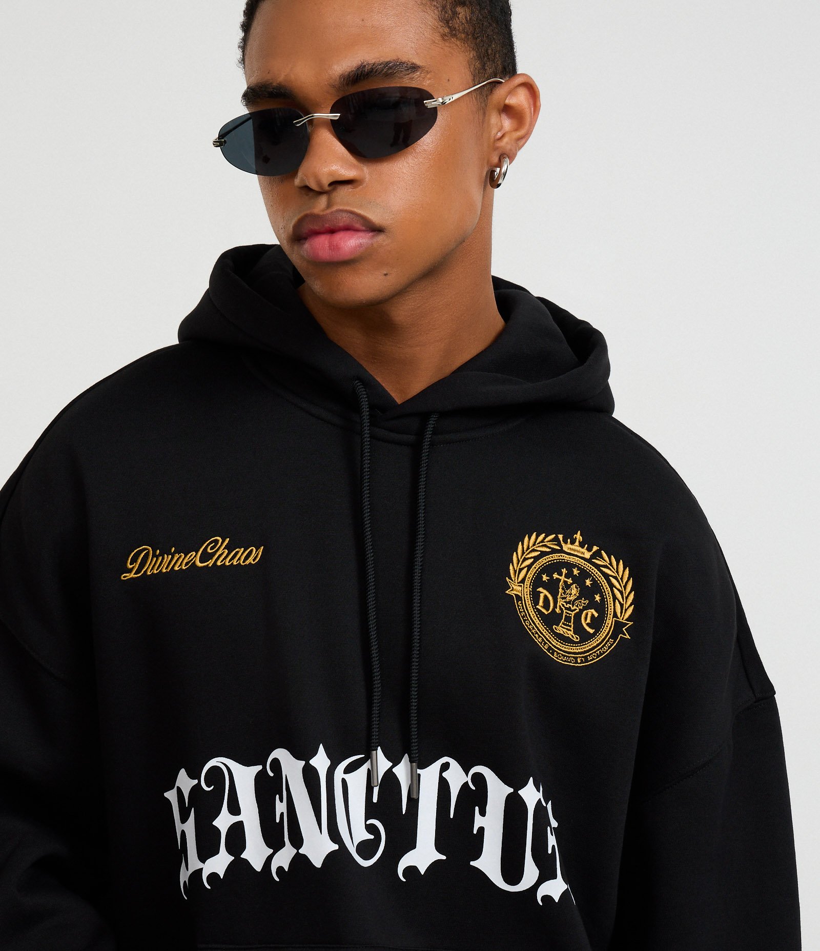 Casaco Boxy em Moletom com Felpa e Estampa Lettering com Bordados Frontais. Preto 5