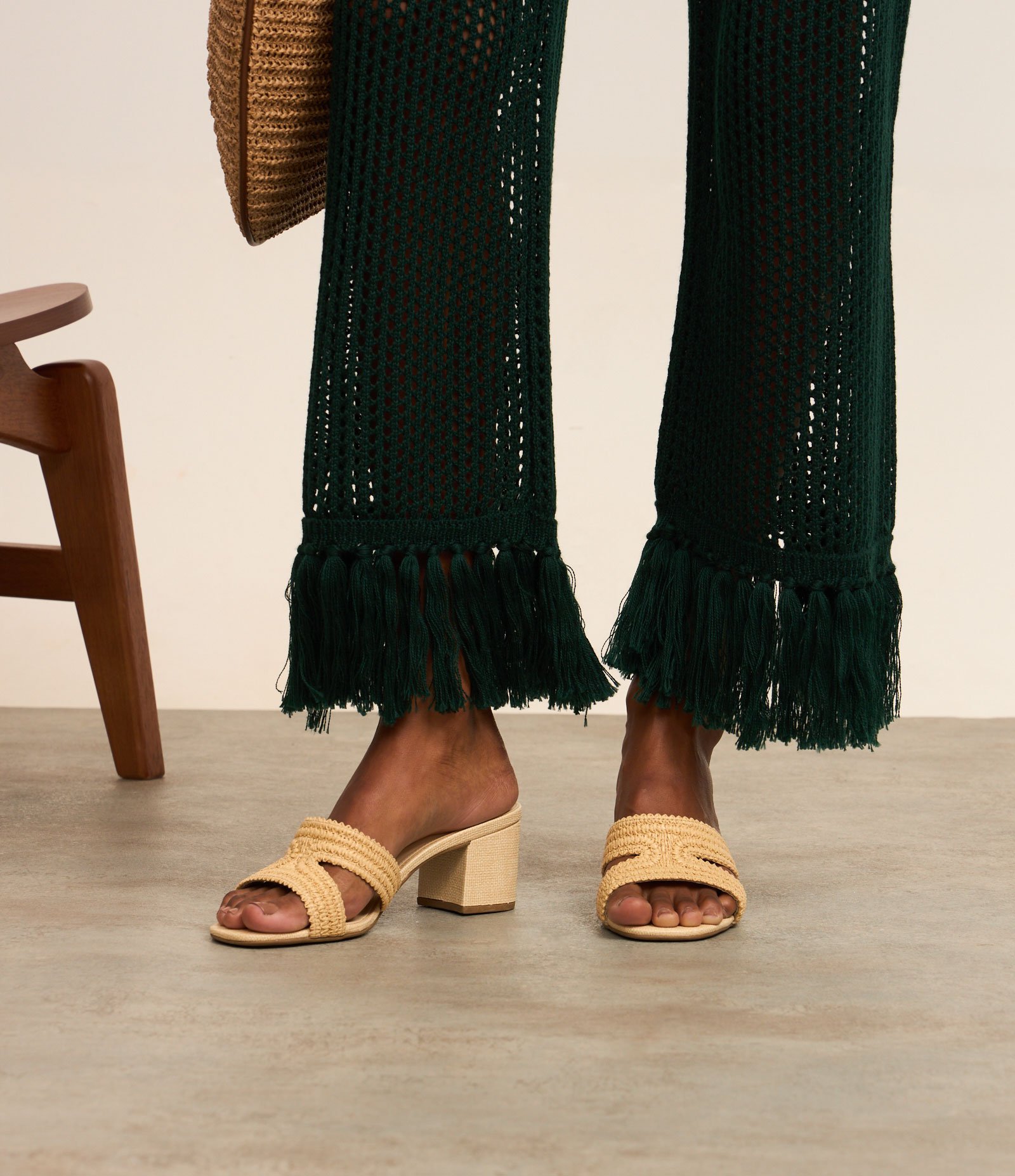 Tamanco Mule com Tira em H e Efeito Ráfia Bege 6