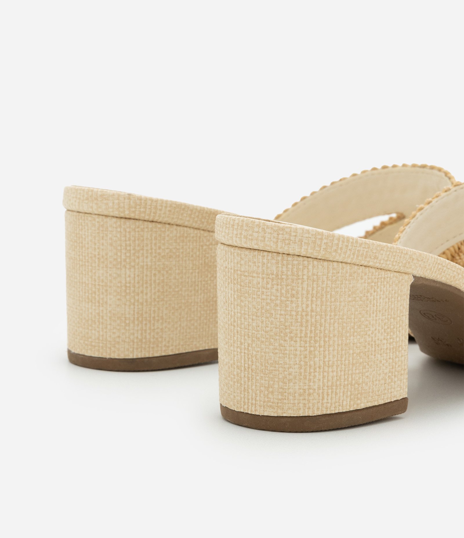 Tamanco Mule com Tira em H e Efeito Ráfia Bege 5