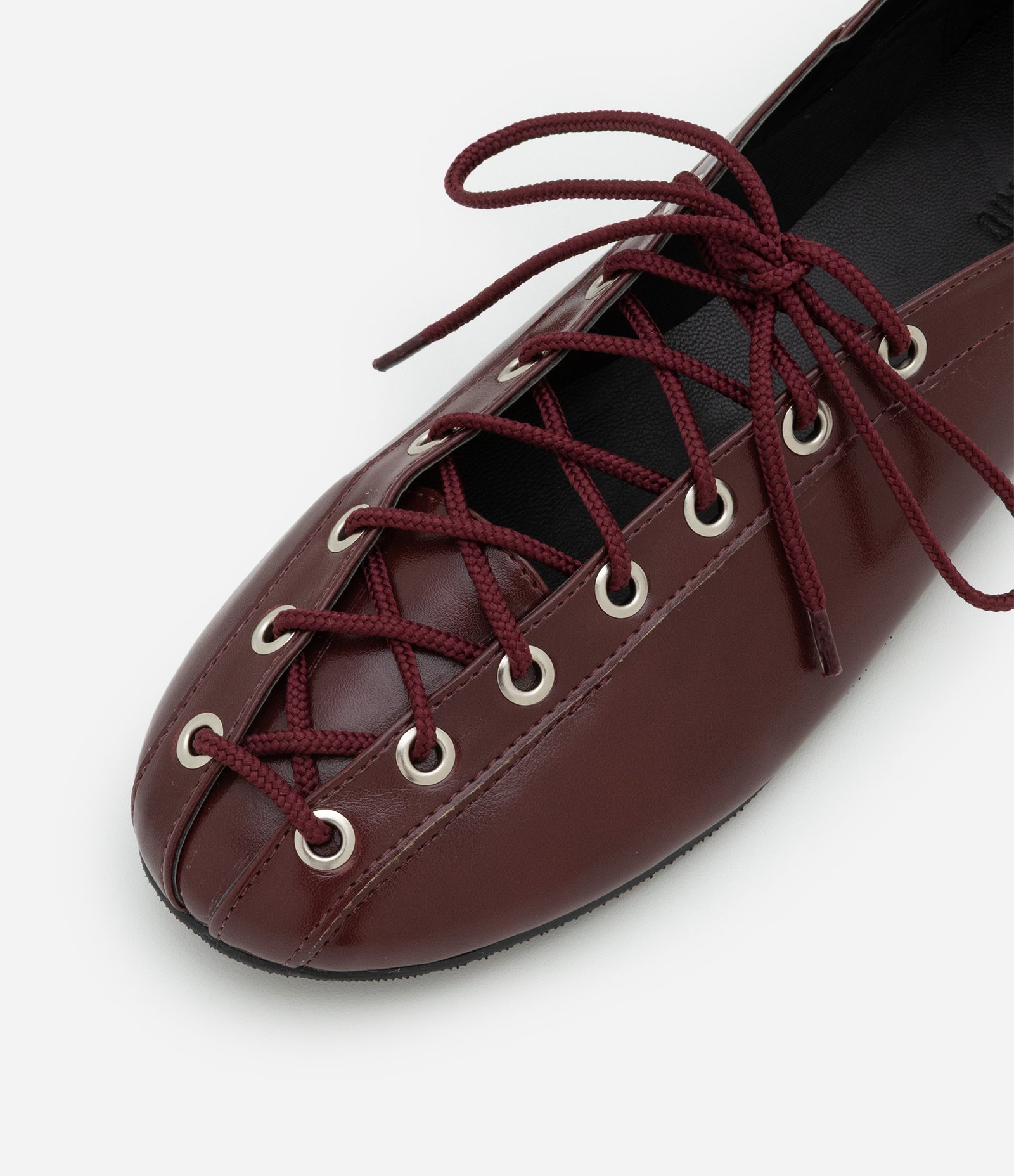 Sapatilha com Ilhós e Cadarço Marsala 4