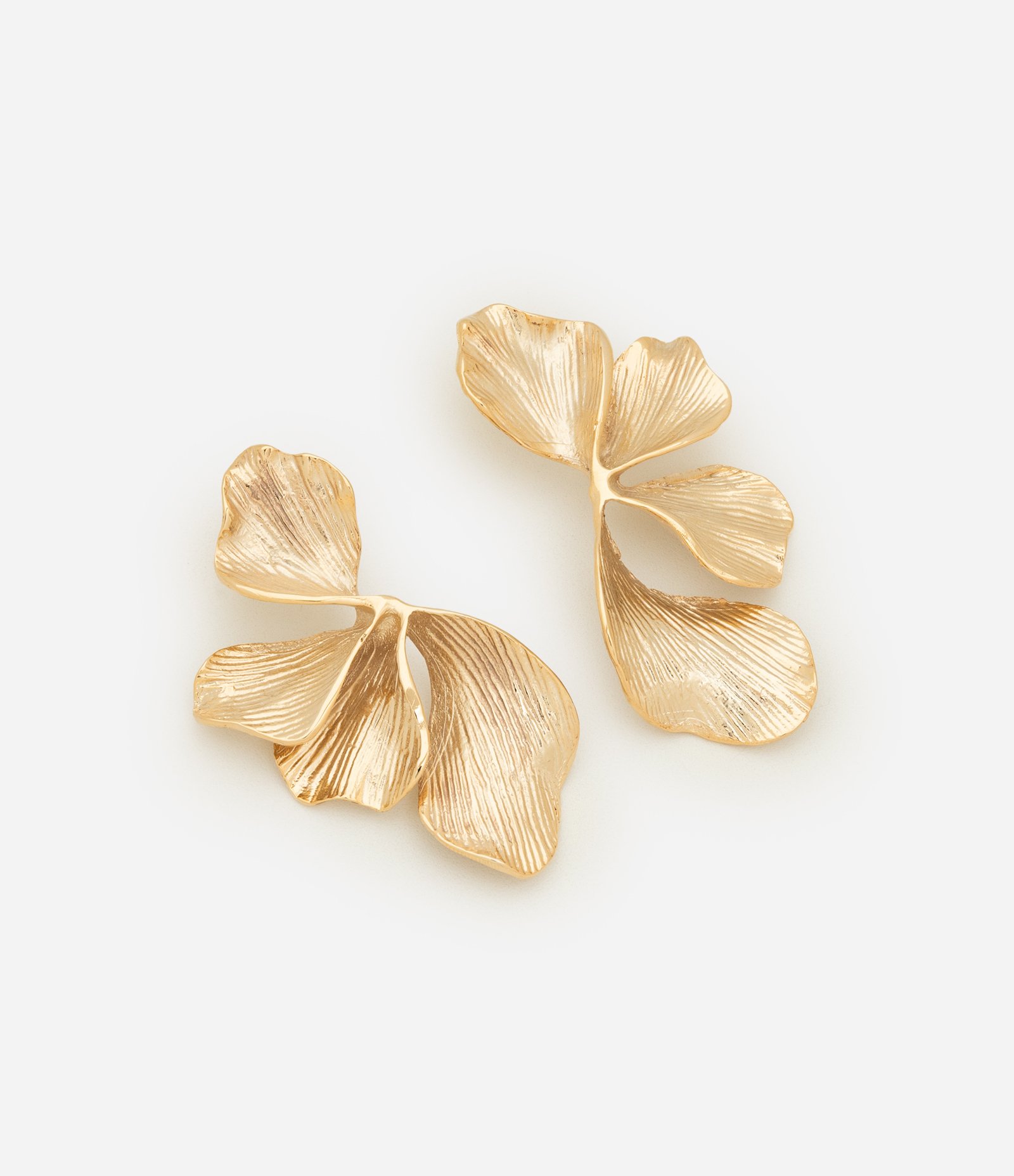 Maxi Brinco com Forma de Flor Torcida Dourado 1
