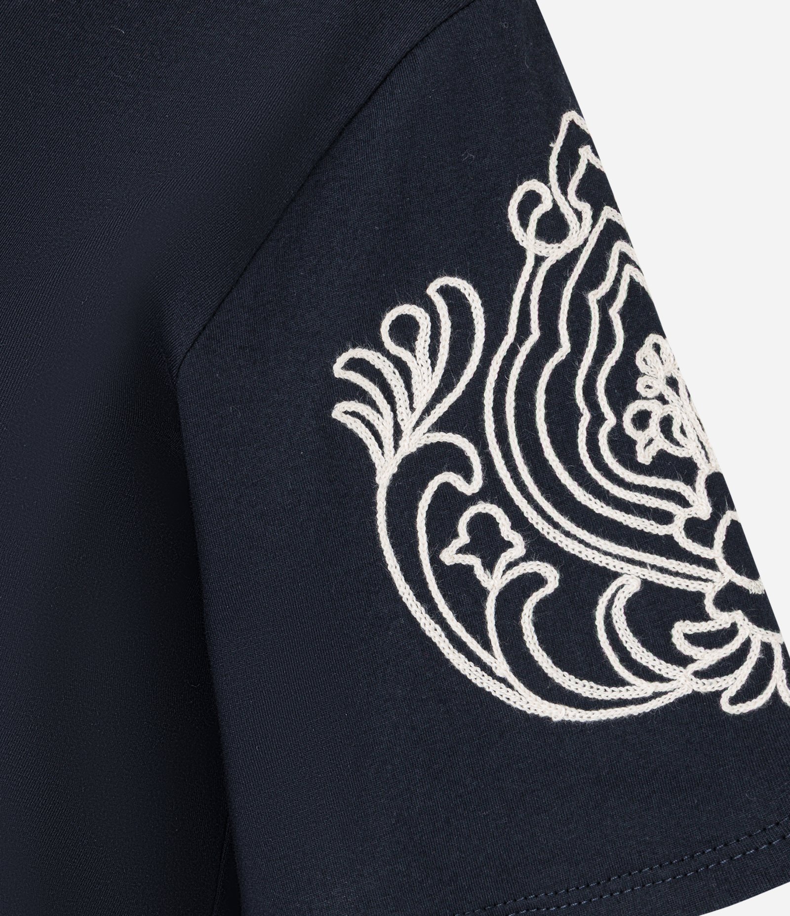 Blusa com Manga Flare e Estampa Bordada Abstrata Azul Marinho 6