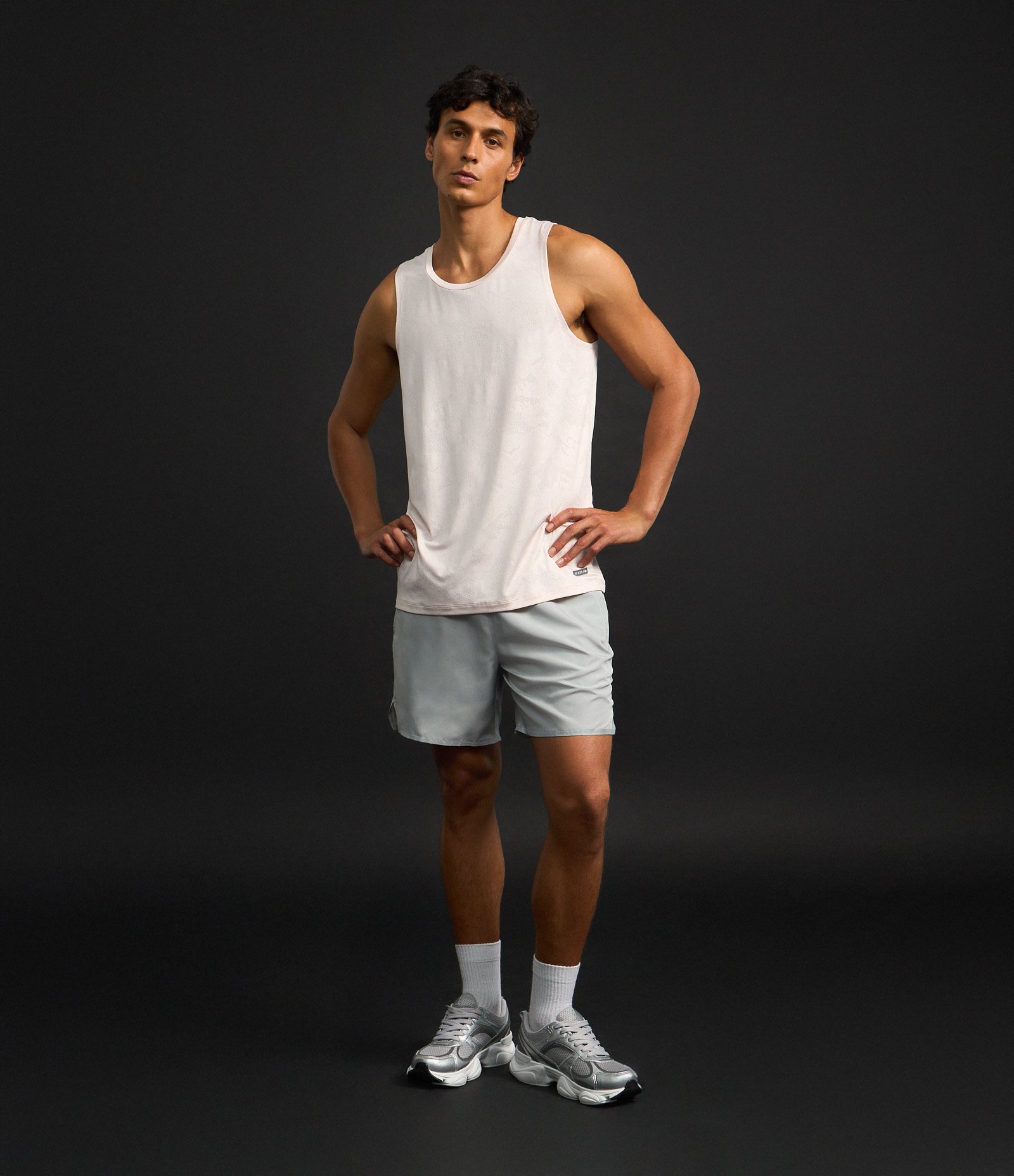 Bermuda Esportiva em Ripstop com Barra Refletiva Cinza 1