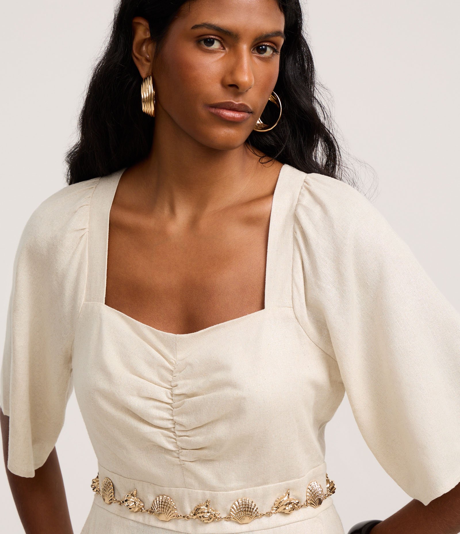 Macacão Wide Leg em Viscolinho com Franzido no Busto Bege 3