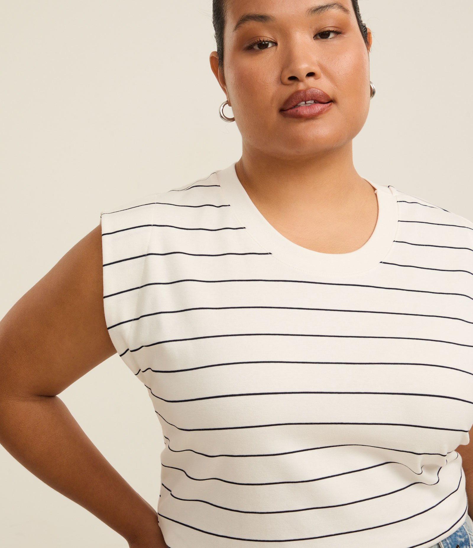 Blusa Regata em Ribana com Listras Curve & Plus Size Branco 3