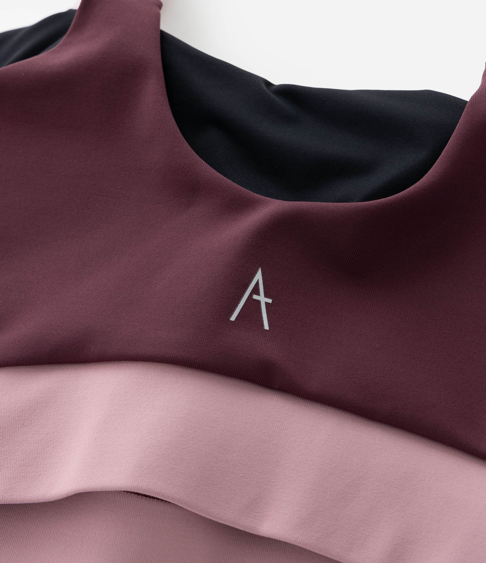 Top Esportivo com Tecnologia Dry e Barra Contrastante Curve e Plus Size Vermelho 8