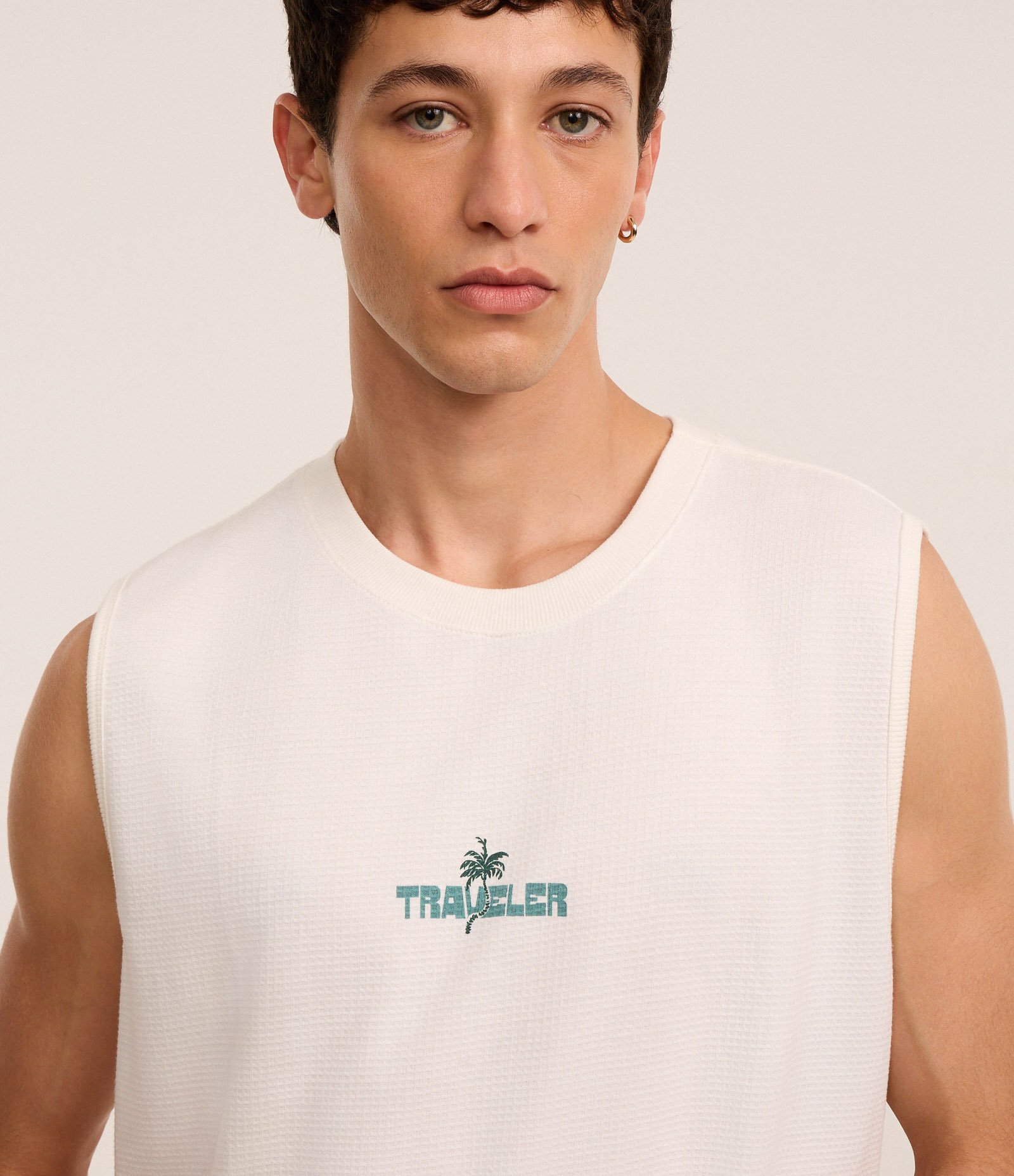 Regata Comfort em Algodão com Textura e Estampa Lettering Coqueiro Branco 4