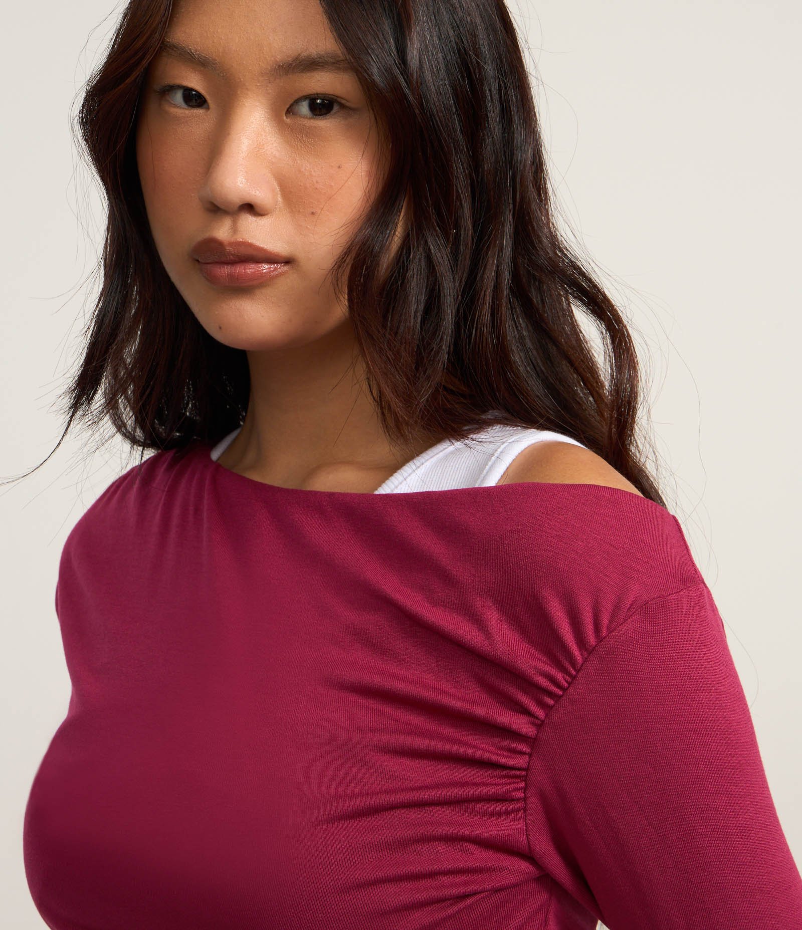 Blusa em Ribana Dupla Sobreposta com Drapeados Bordô 4