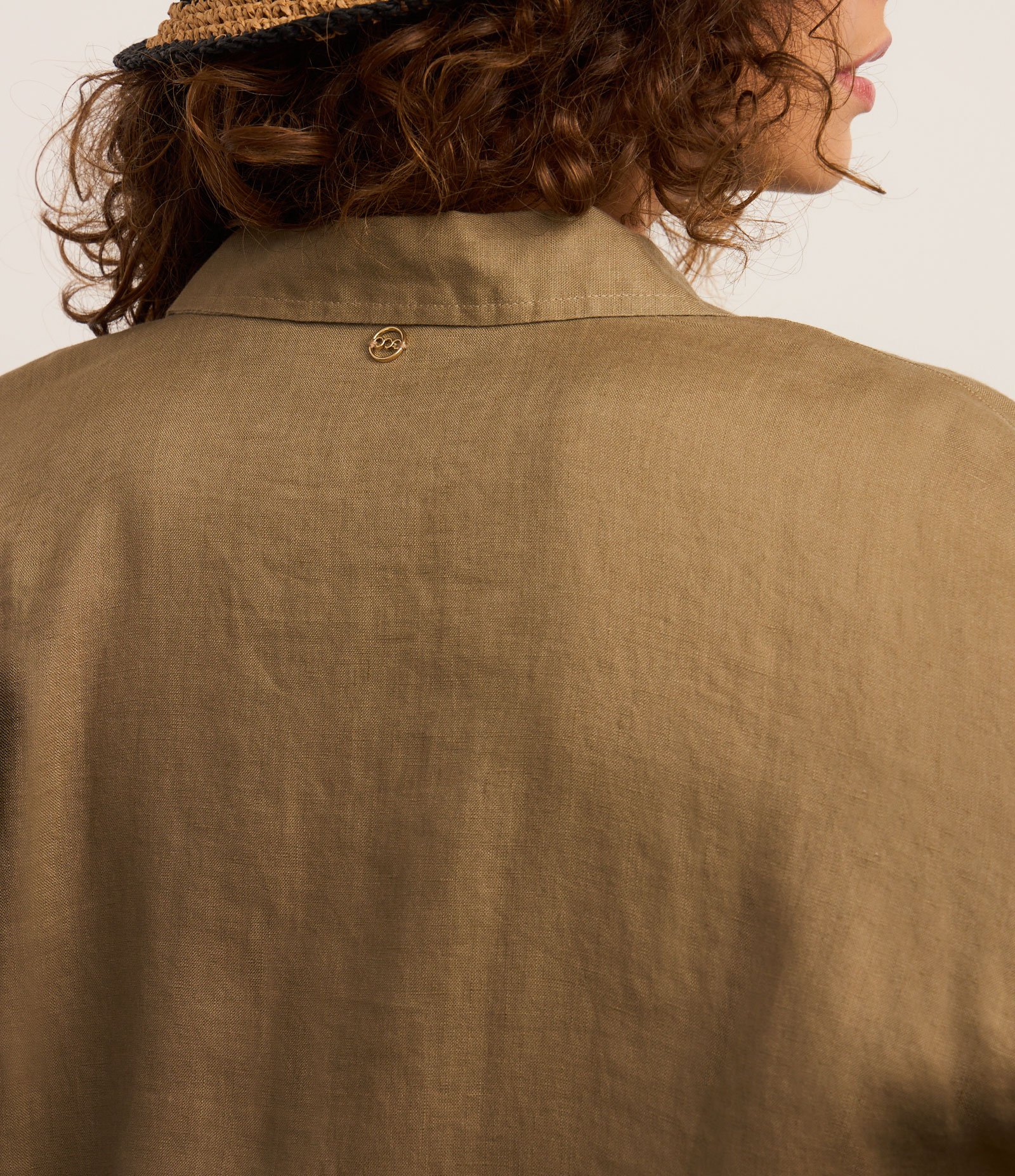 Saída de Praia Camisa em Linho Puro com Barra Mullet Verde 3