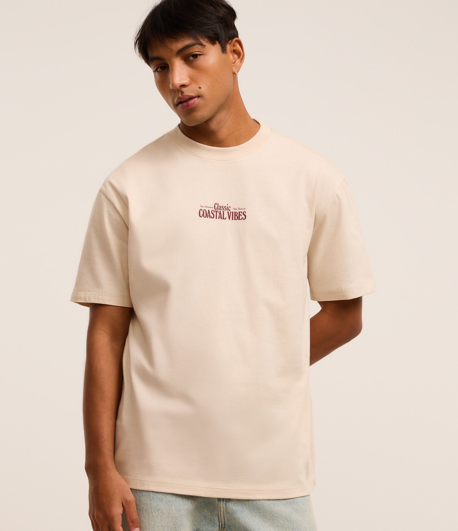 Camiseta Relaxed em Algodão com Estampa Lettering Marrom claro 1