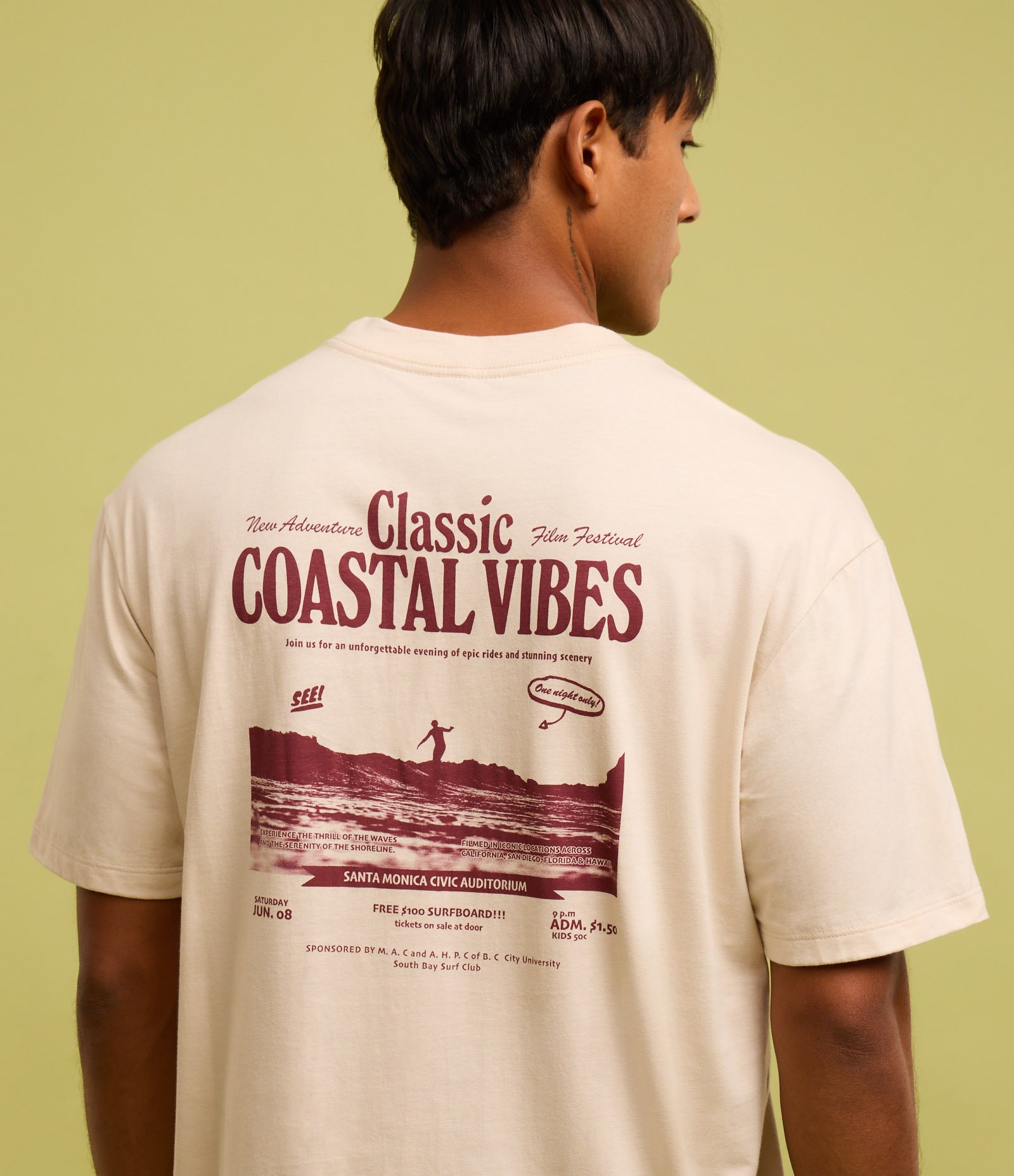 Camiseta Relaxed em Algodão com Estampa Lettering Marrom claro 2