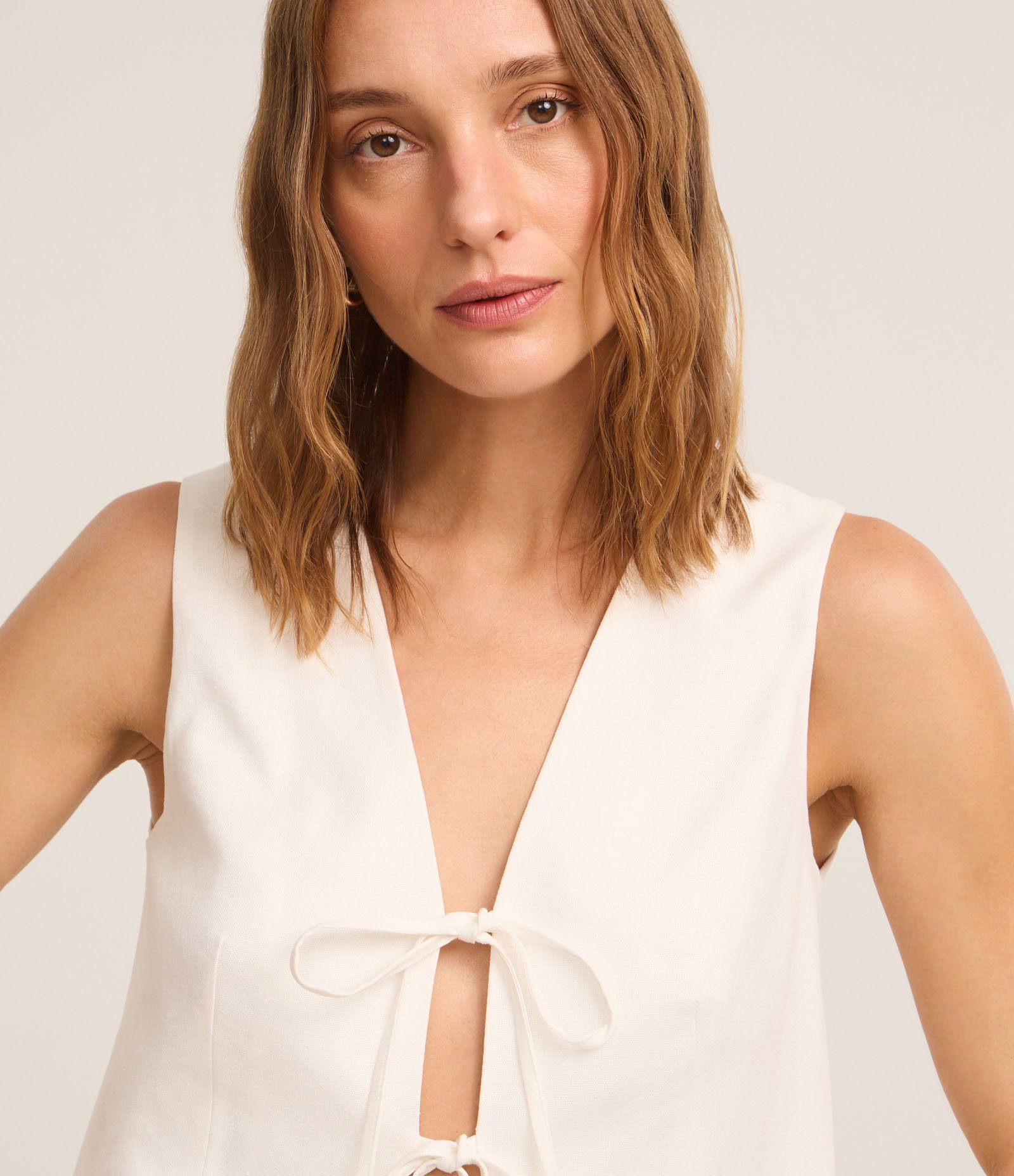 Colete em Viscolinho com Amarração Frontal Branco 4