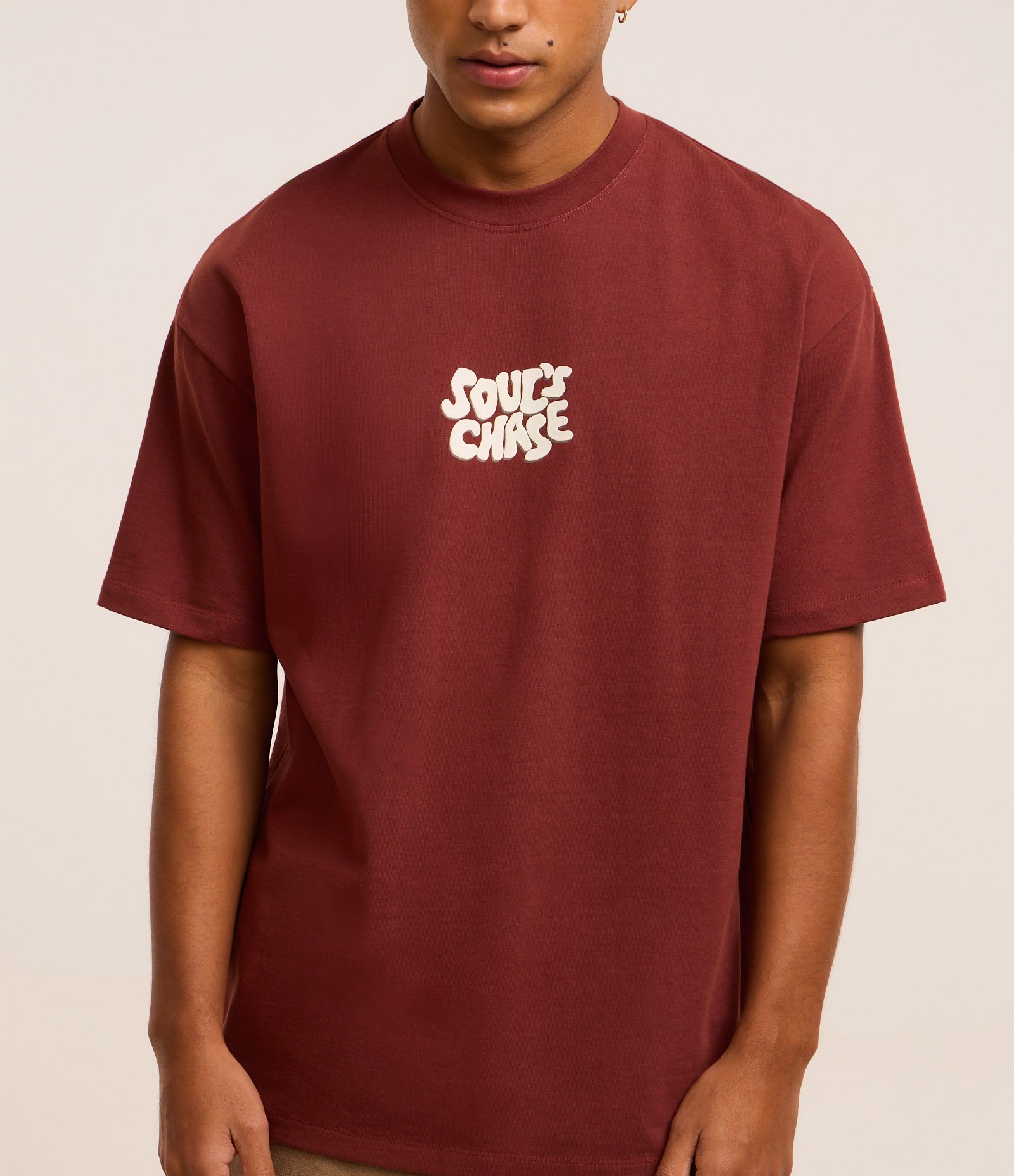 Camiseta Relaxed em Malhão com Estampa Lettering Marrom 3