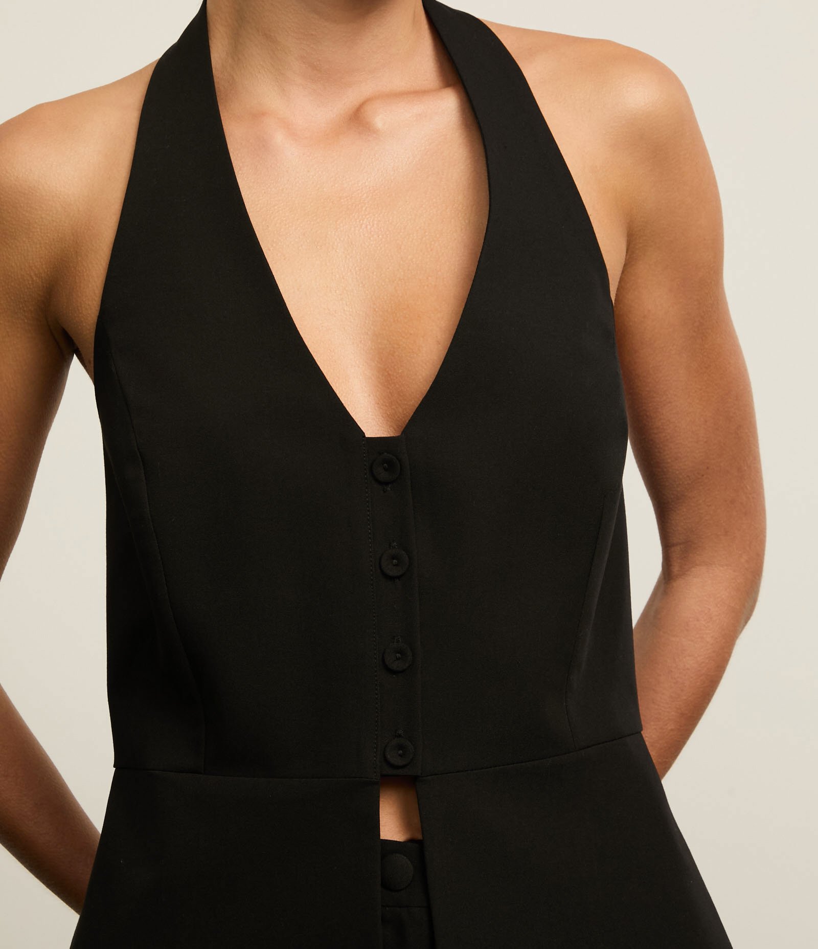 Colete Peplum Frente Única Alfaiatado com Botões Preto 3