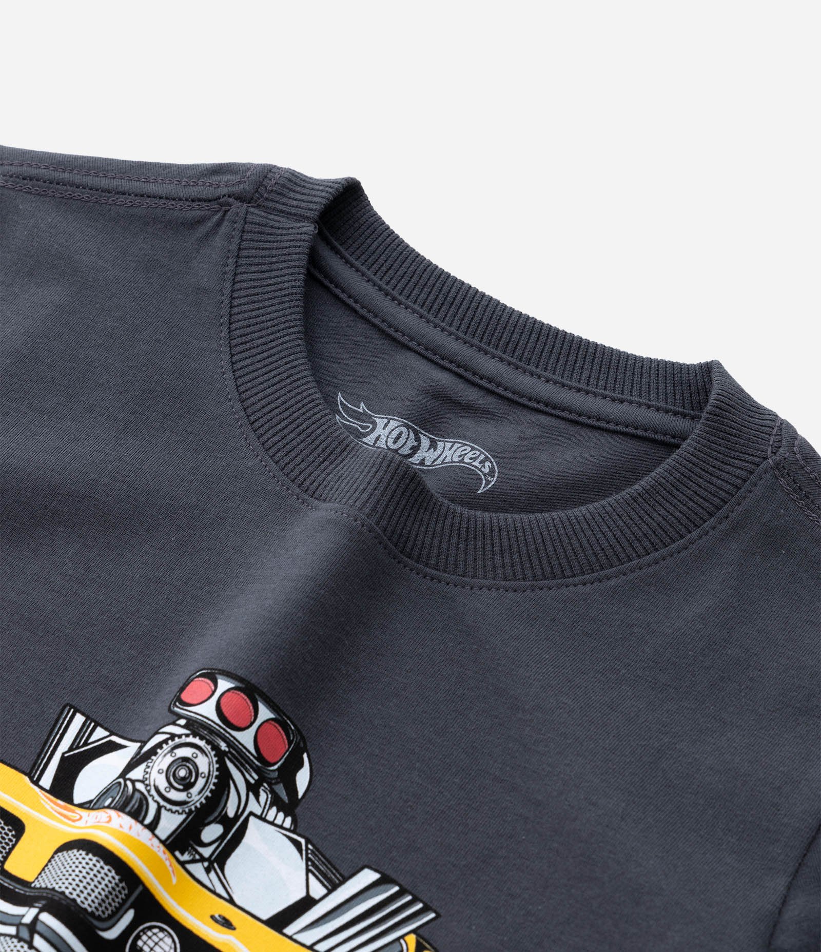 Camiseta Infantil com Estampa Hot Wheels - Tam 4 a 12 Anos Cinza 4