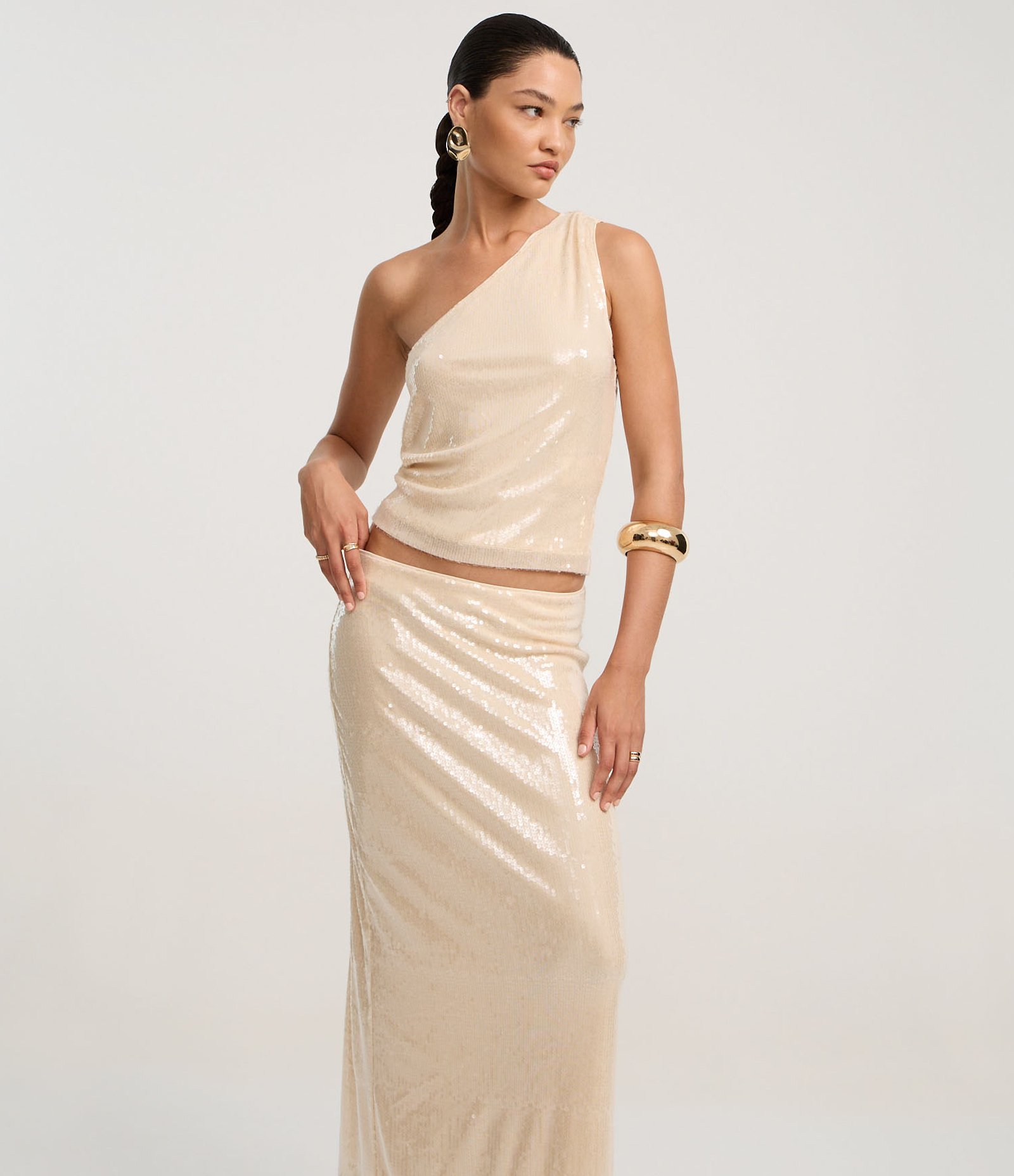 Saia Longa com Paetê Transparente e Ponto Vazado Dourado 2